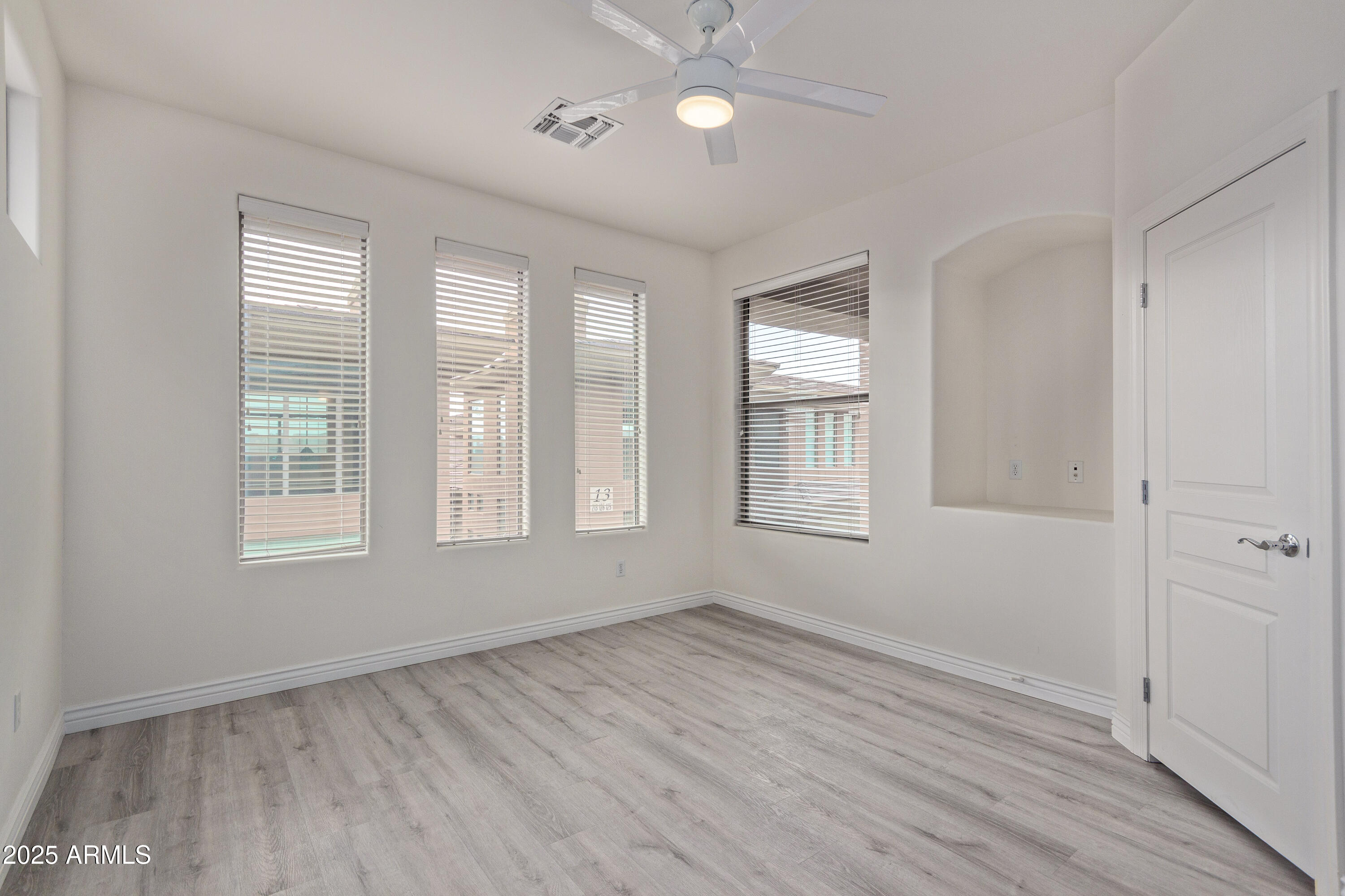 14450 N THOMPSON PEAK Parkway, 216