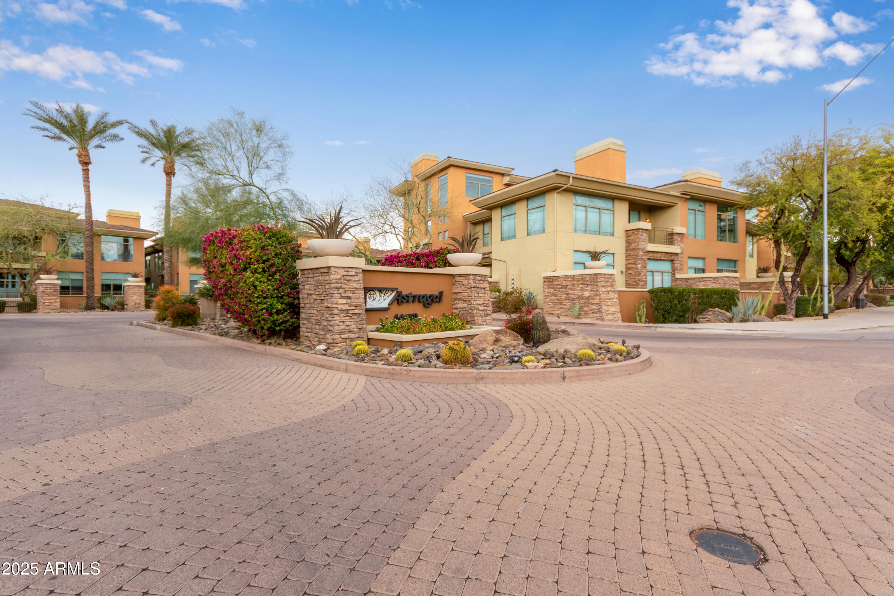 14450 N THOMPSON PEAK Parkway, 216