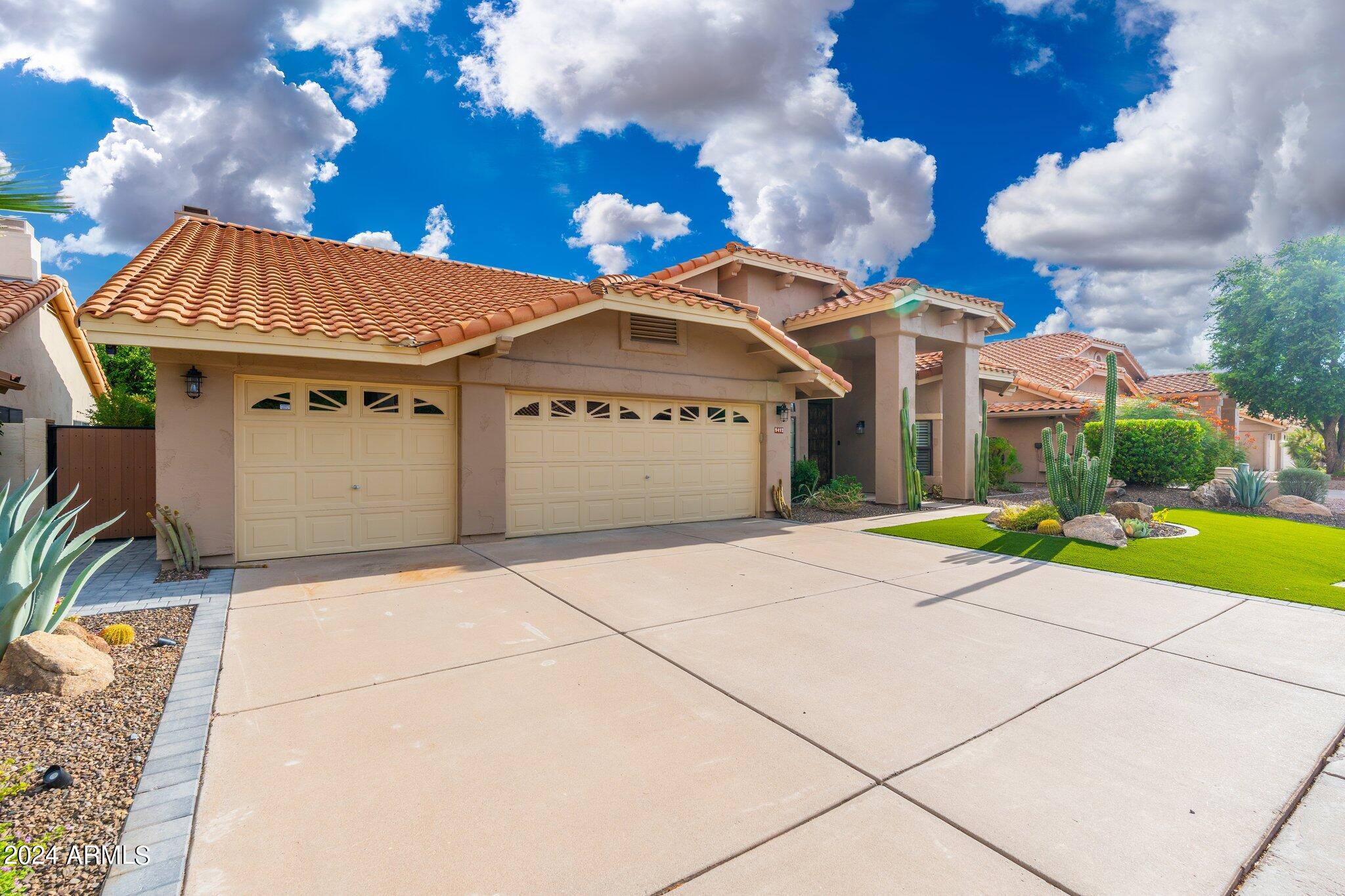 9497 E CORRINE Drive