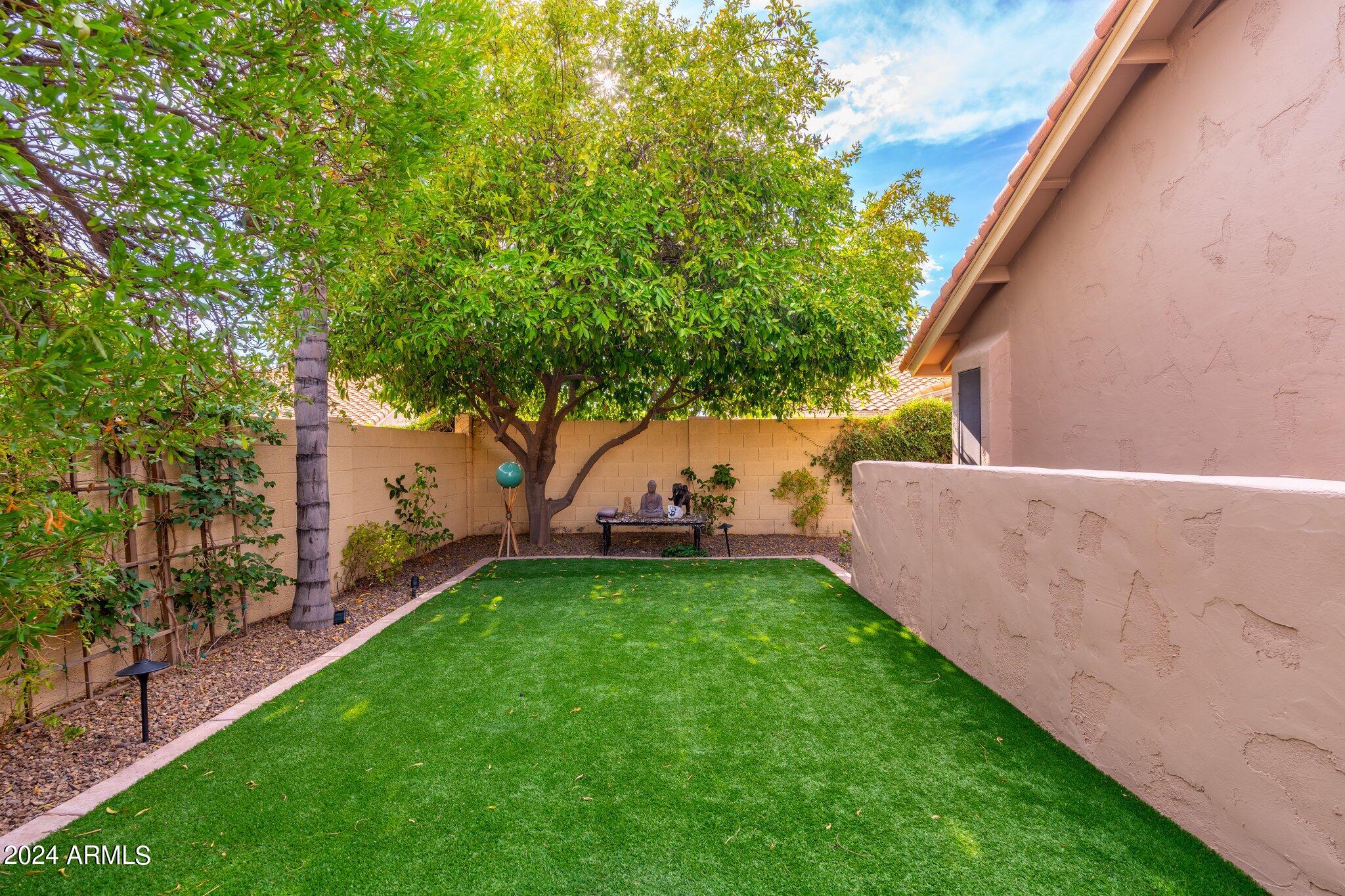 9497 E CORRINE Drive