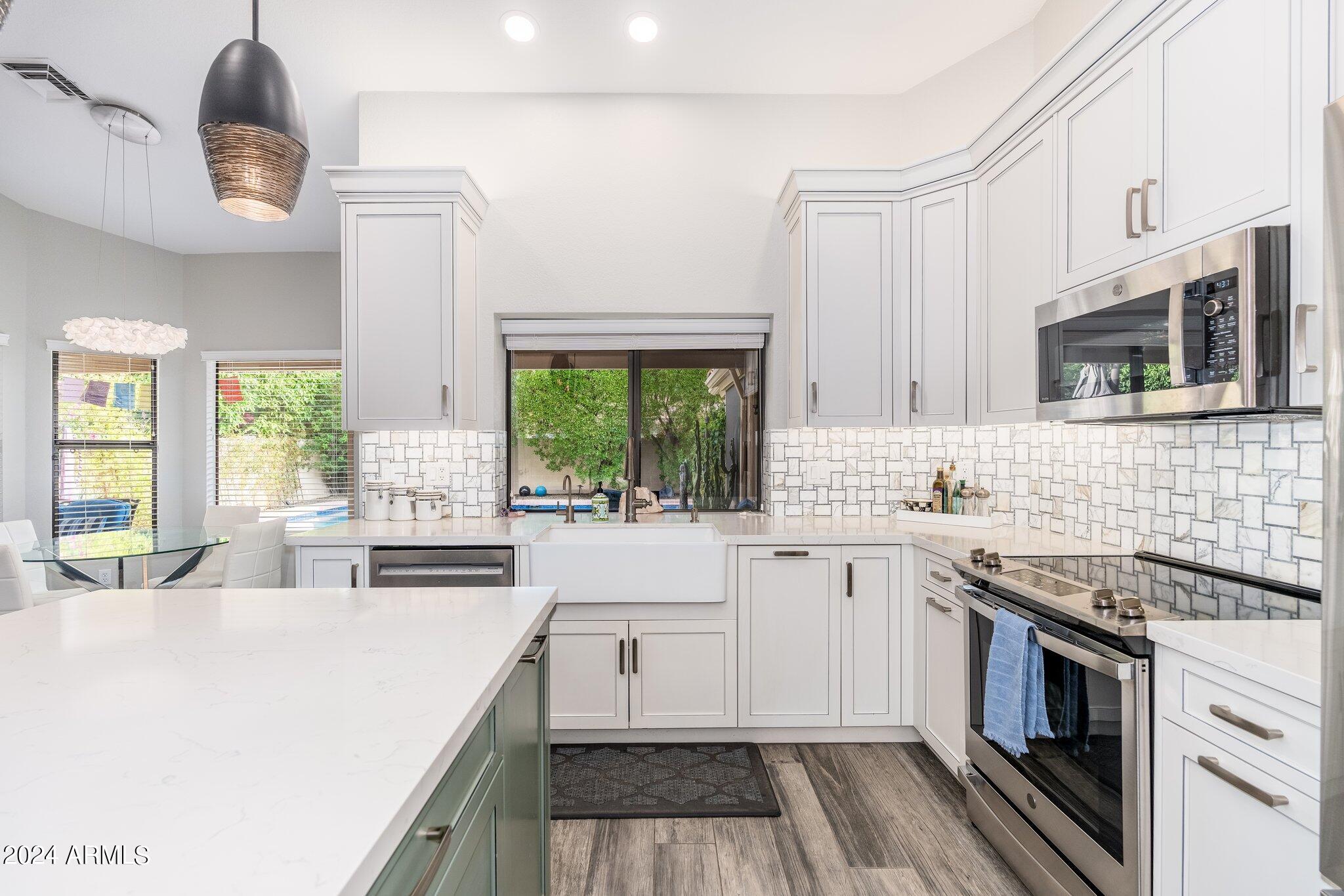 9497 E CORRINE Drive