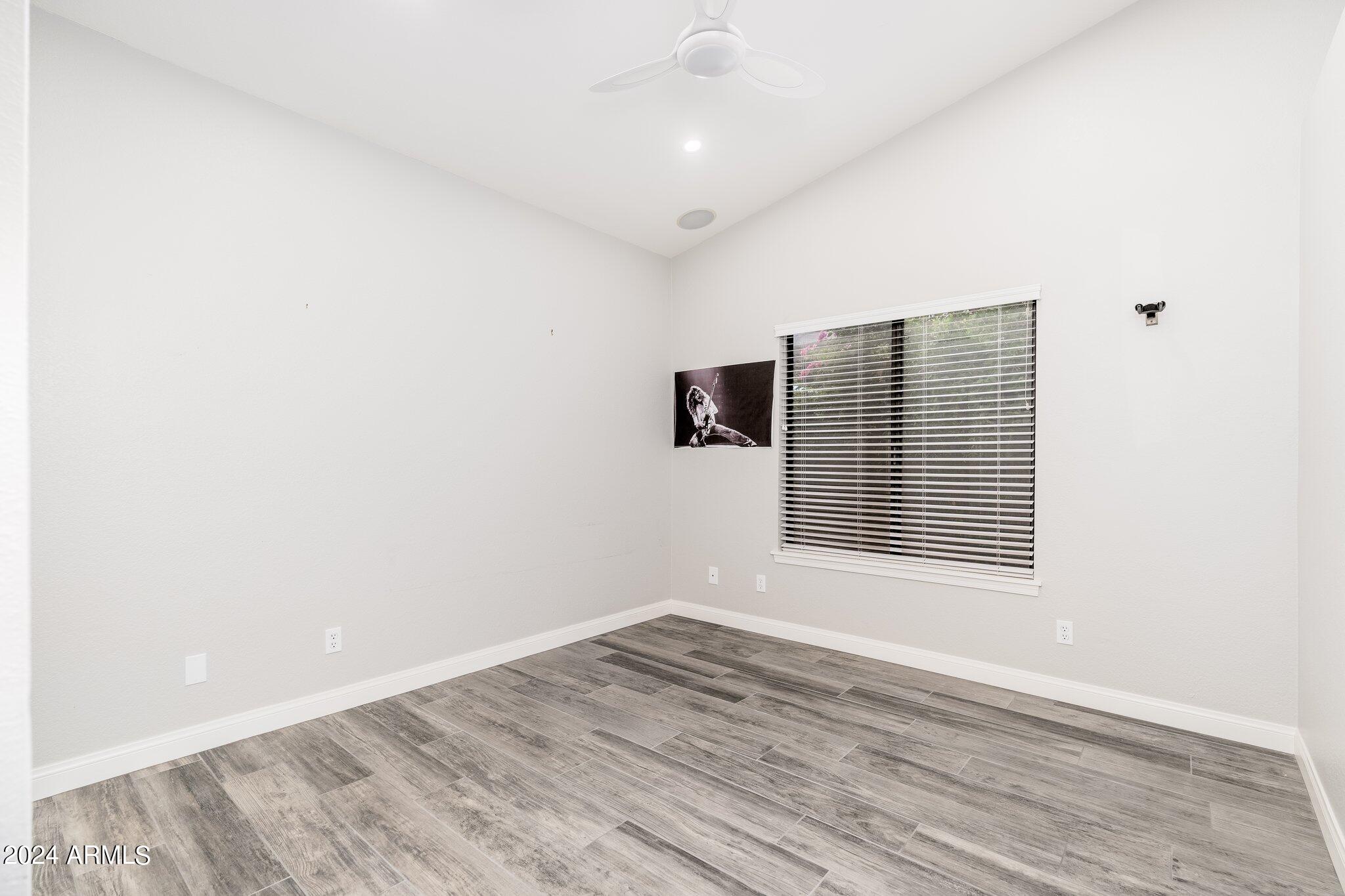 9497 E CORRINE Drive