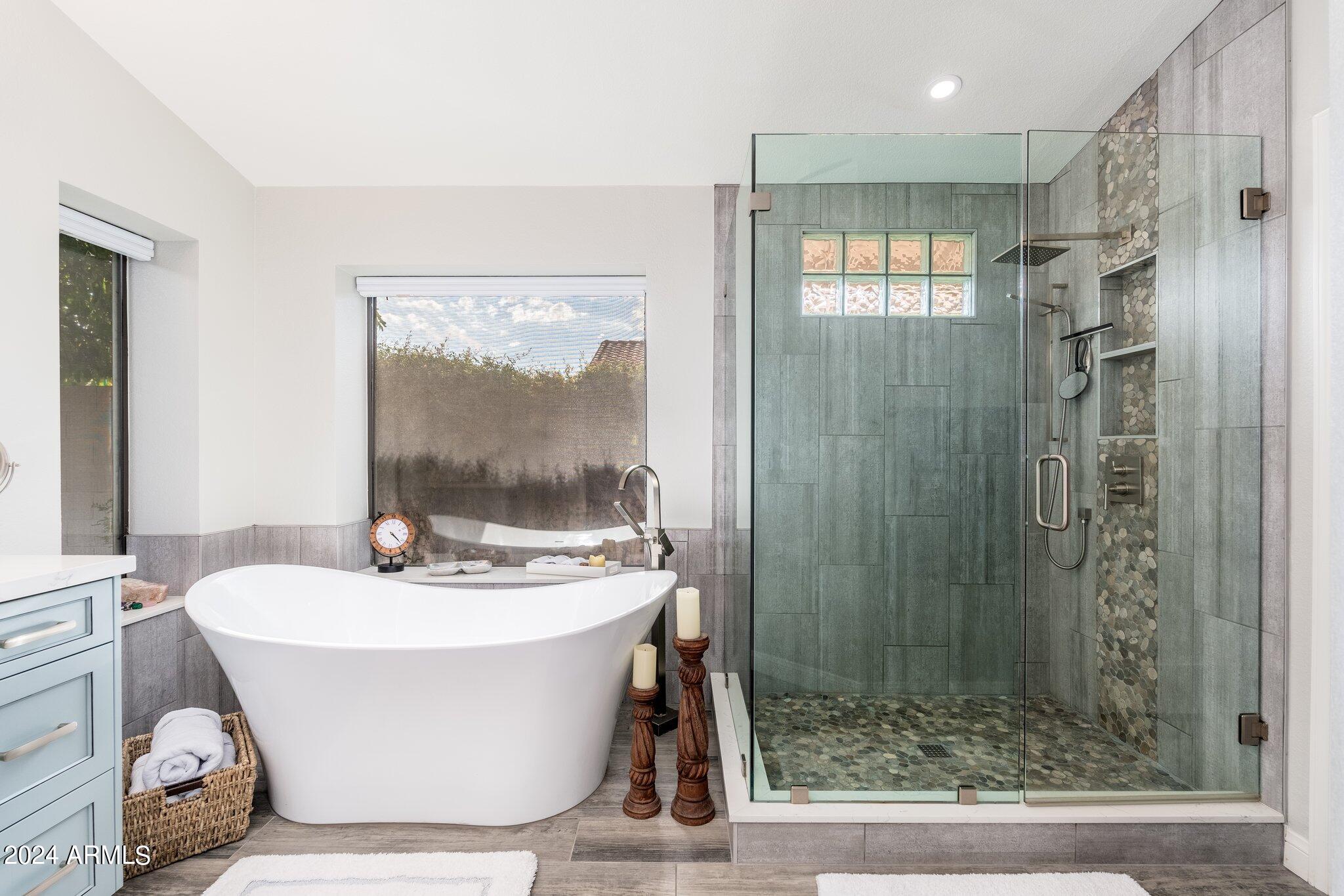 9497 E CORRINE Drive