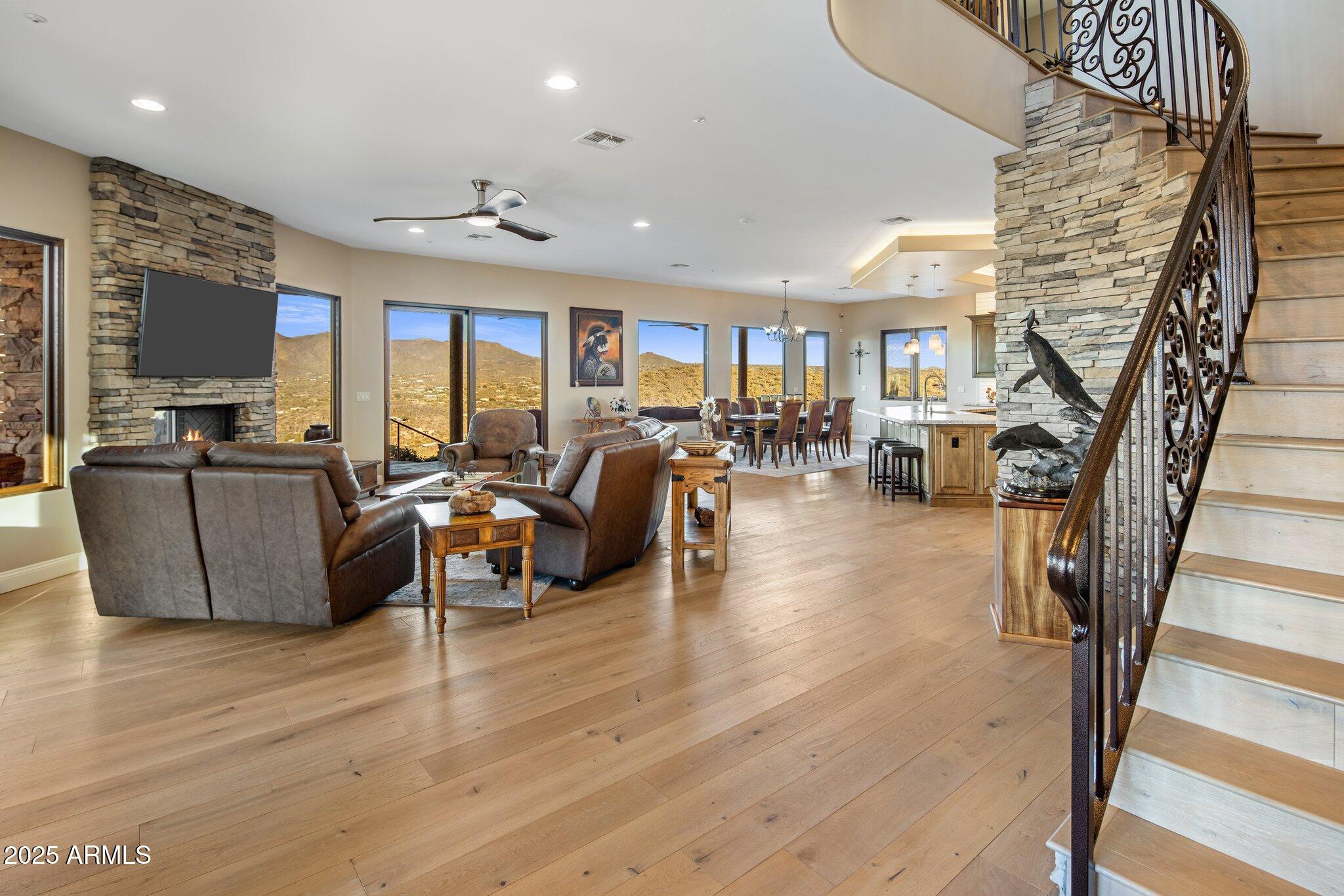 37300 N SCHOOL HOUSE Road