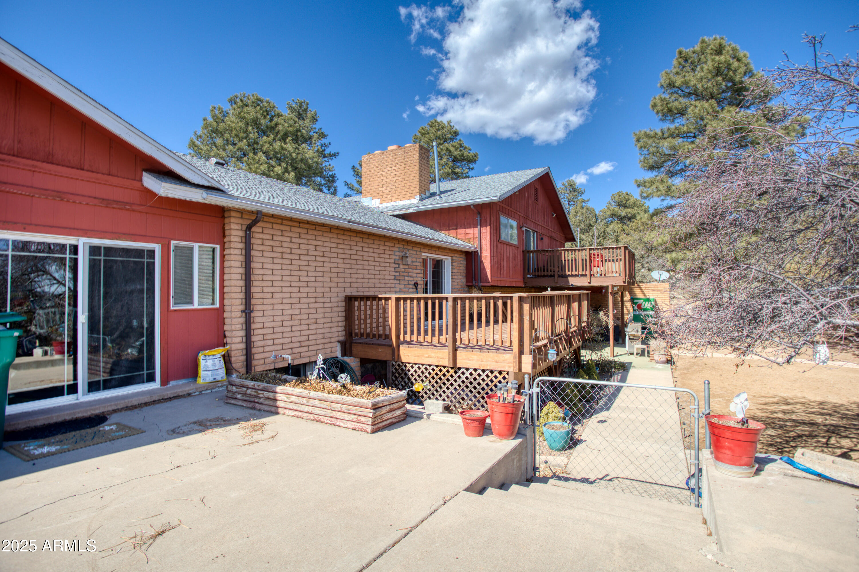 501 N CENTRAL Avenue