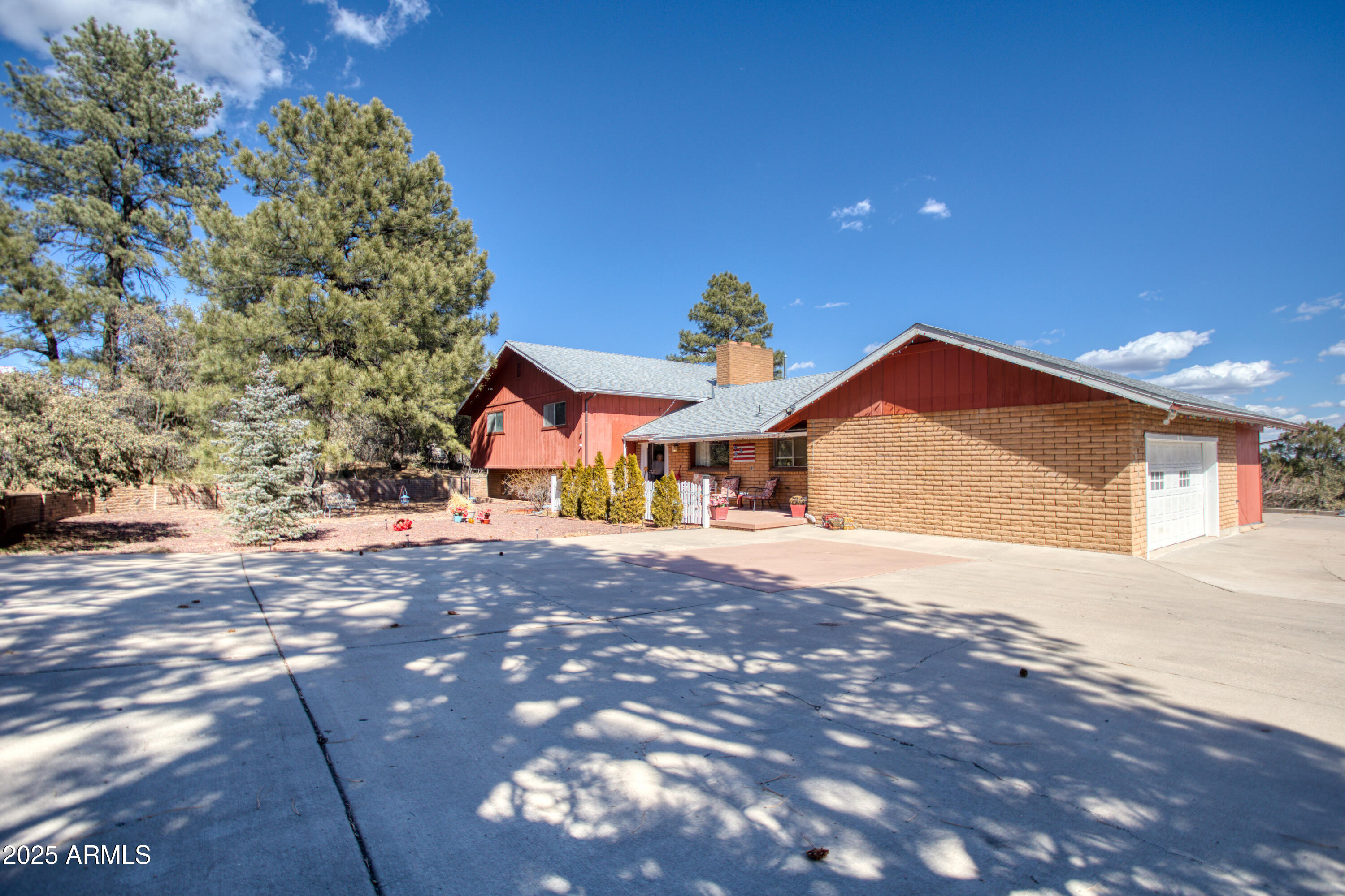 501 N CENTRAL Avenue