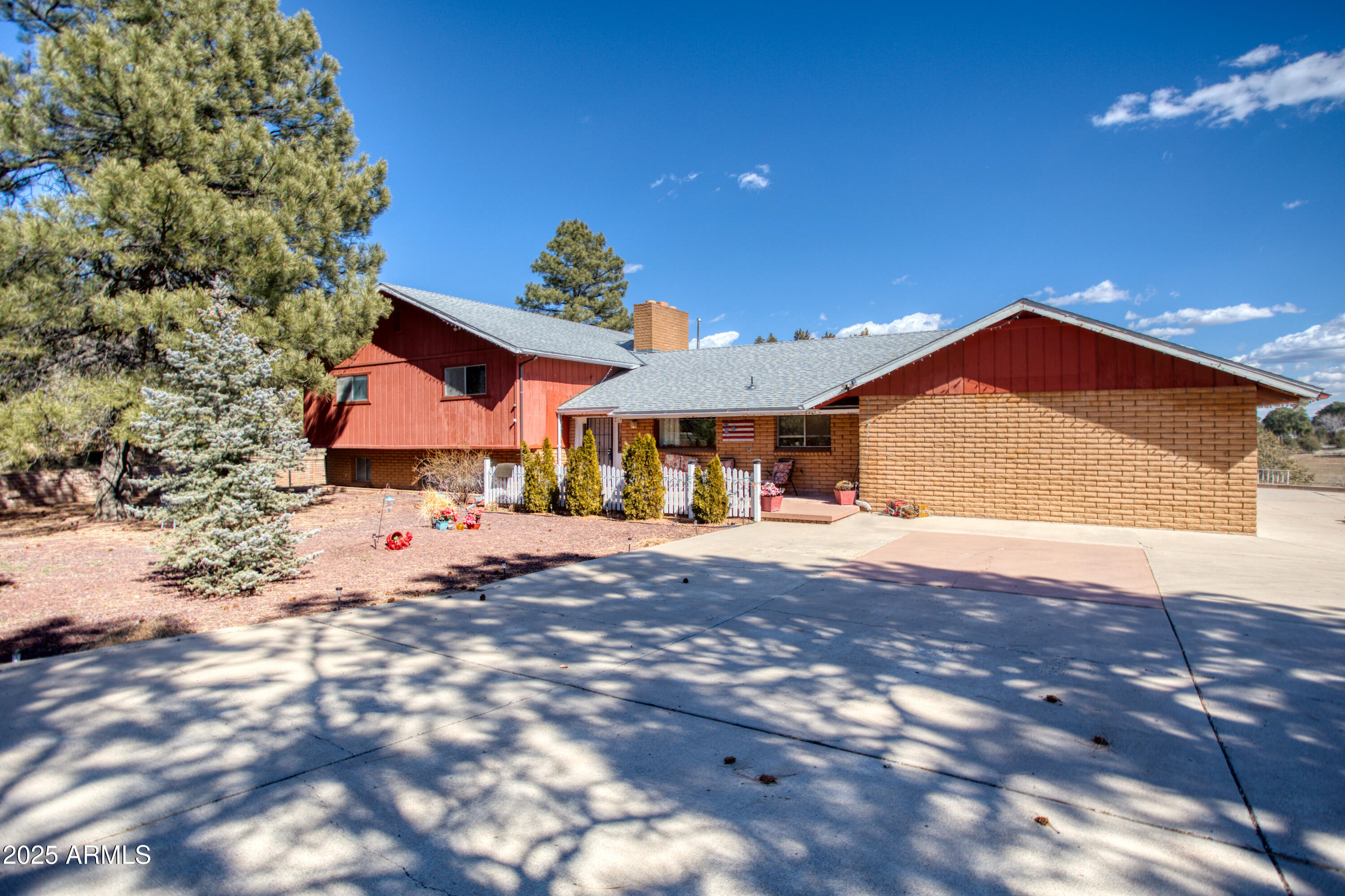 501 N CENTRAL Avenue