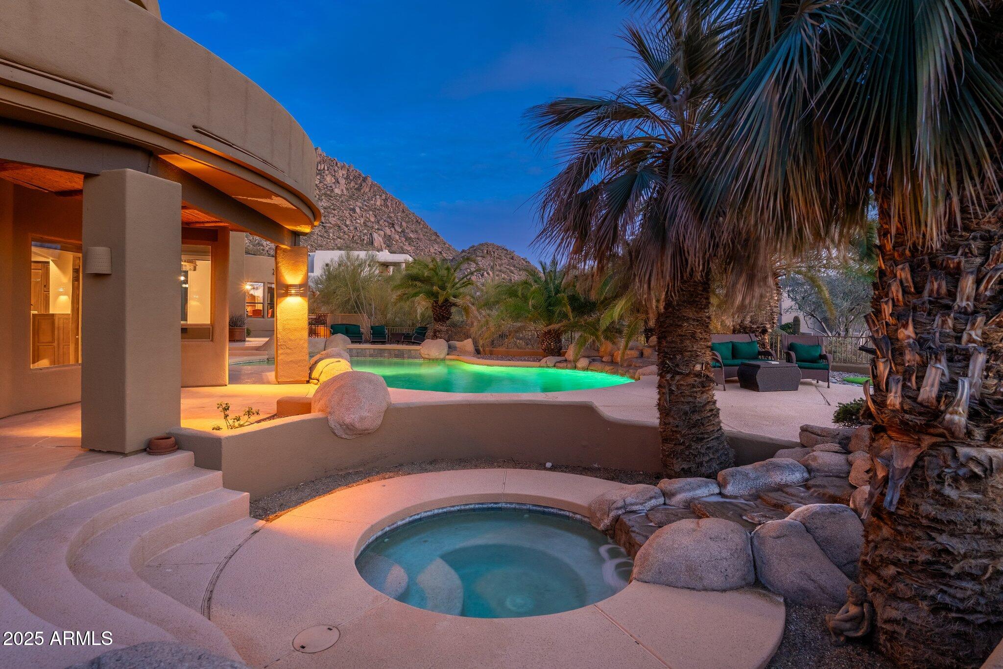 10707 E COTTONTAIL Lane