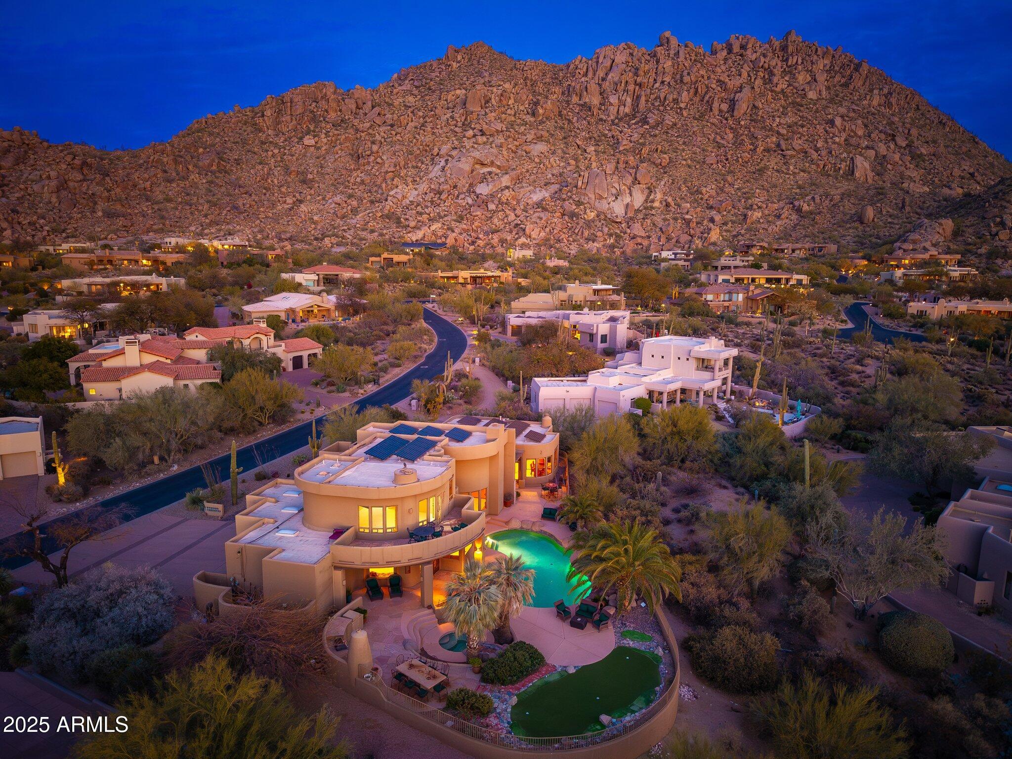 10707 E COTTONTAIL Lane