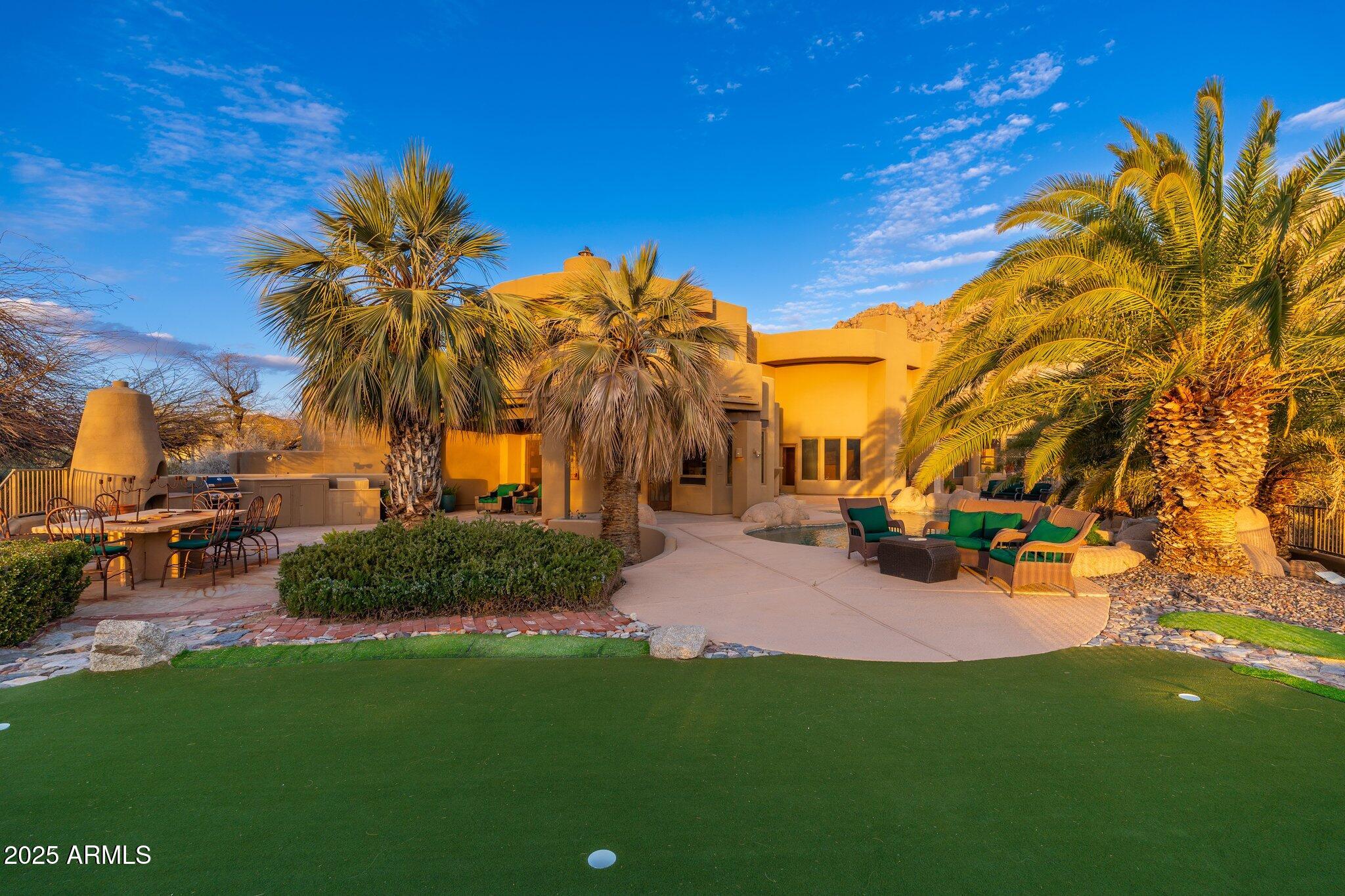 10707 E COTTONTAIL Lane