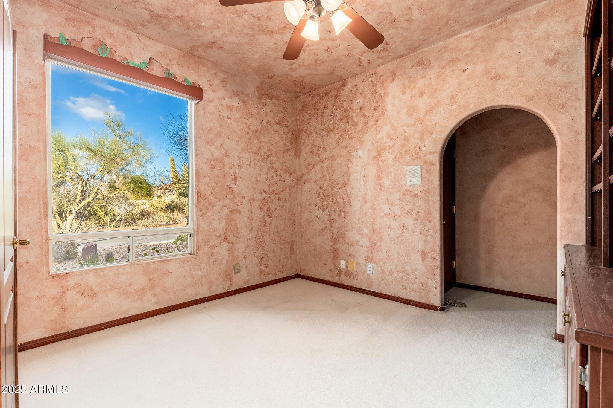 10707 E COTTONTAIL Lane