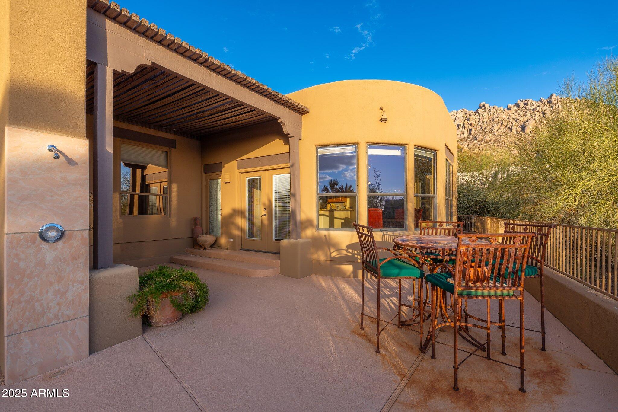 10707 E COTTONTAIL Lane