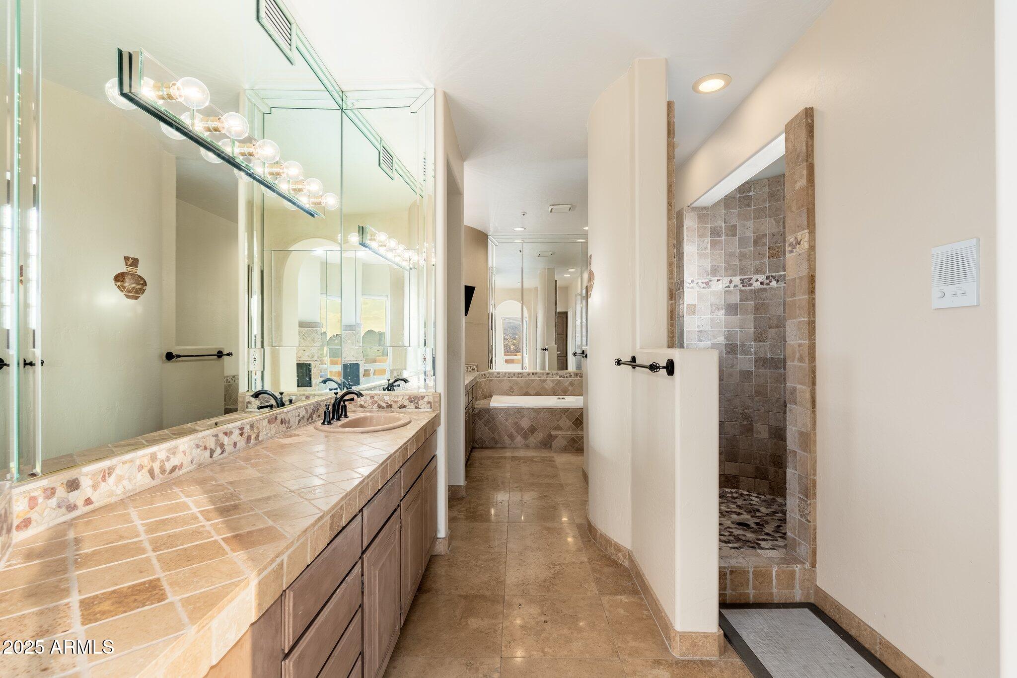 10707 E COTTONTAIL Lane