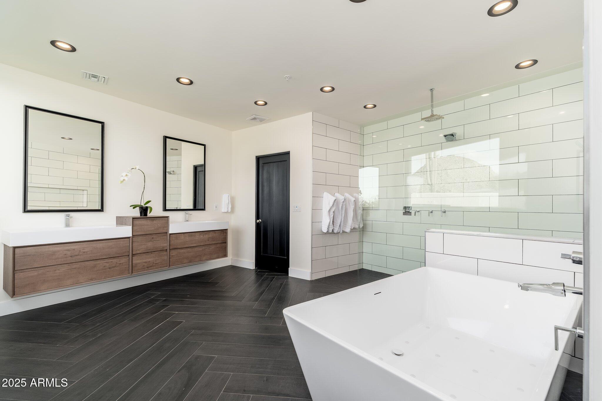 9525 E BUCKSKIN Trail