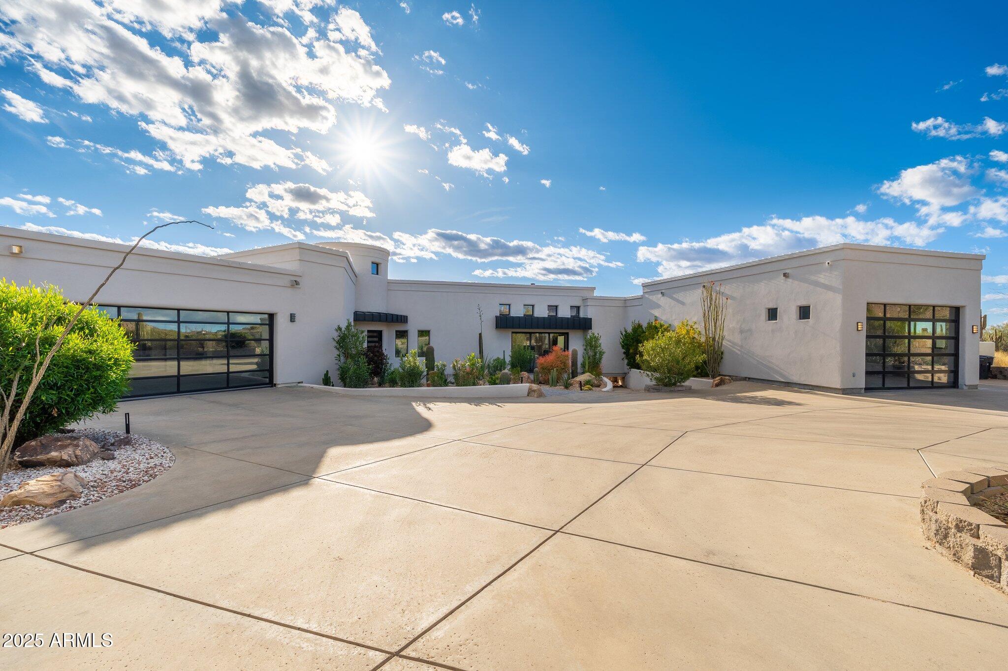 9525 E BUCKSKIN Trail