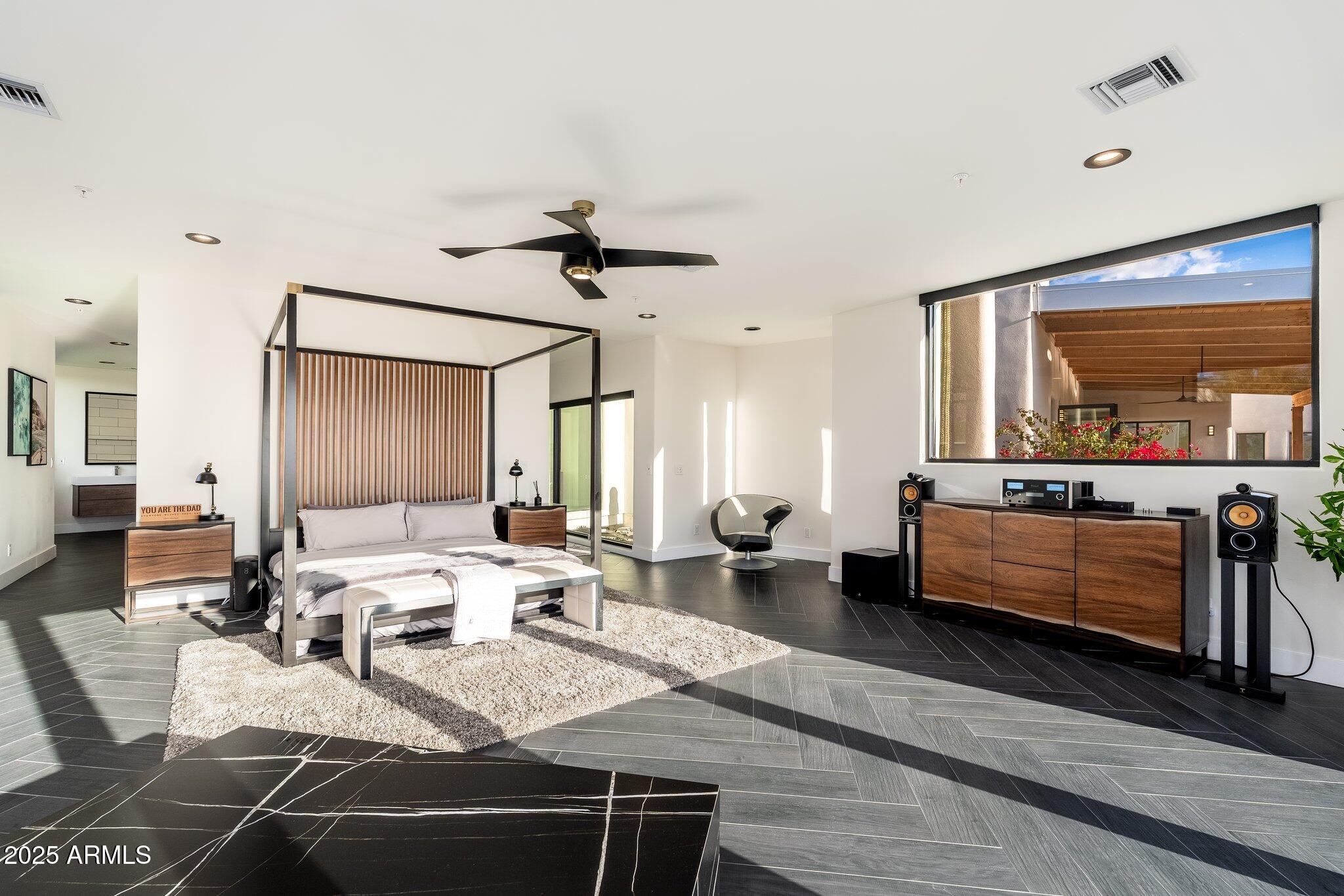 9525 E BUCKSKIN Trail