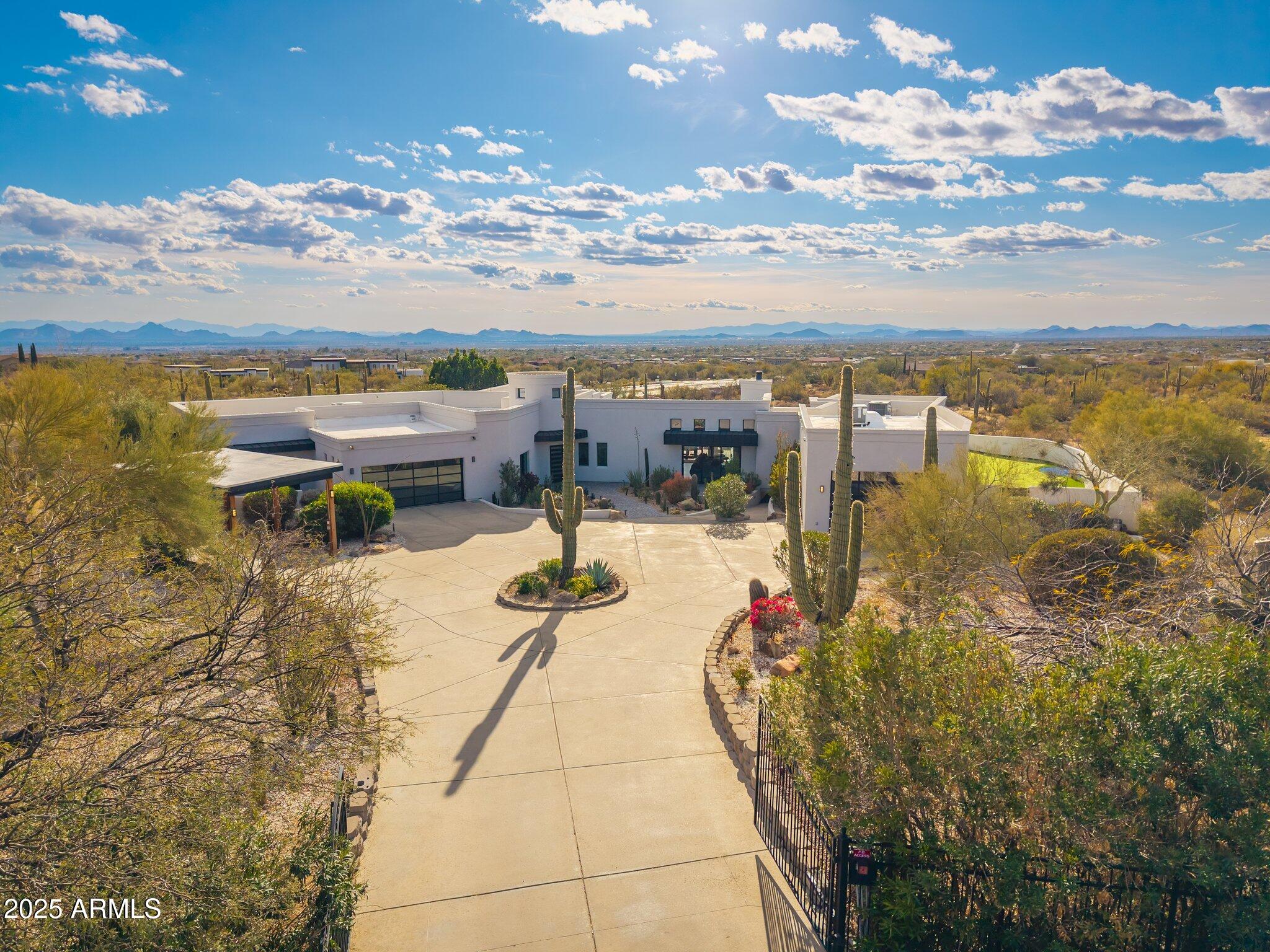 9525 E BUCKSKIN Trail