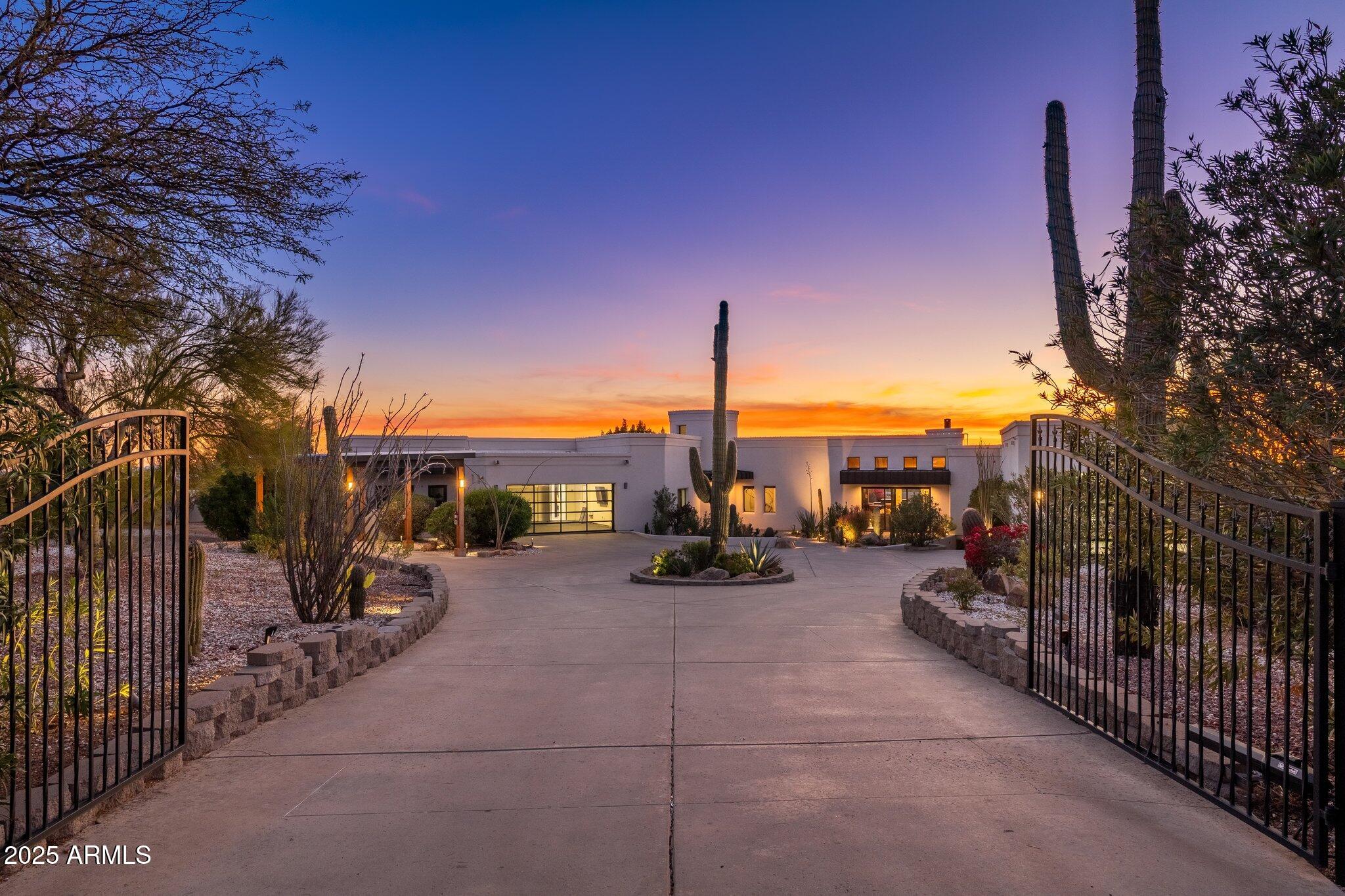 9525 E BUCKSKIN Trail