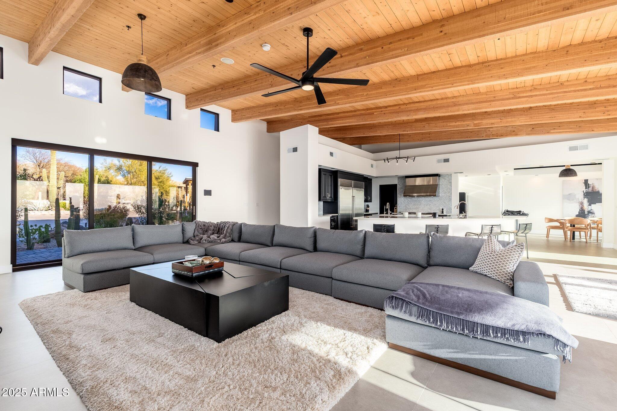 9525 E BUCKSKIN Trail