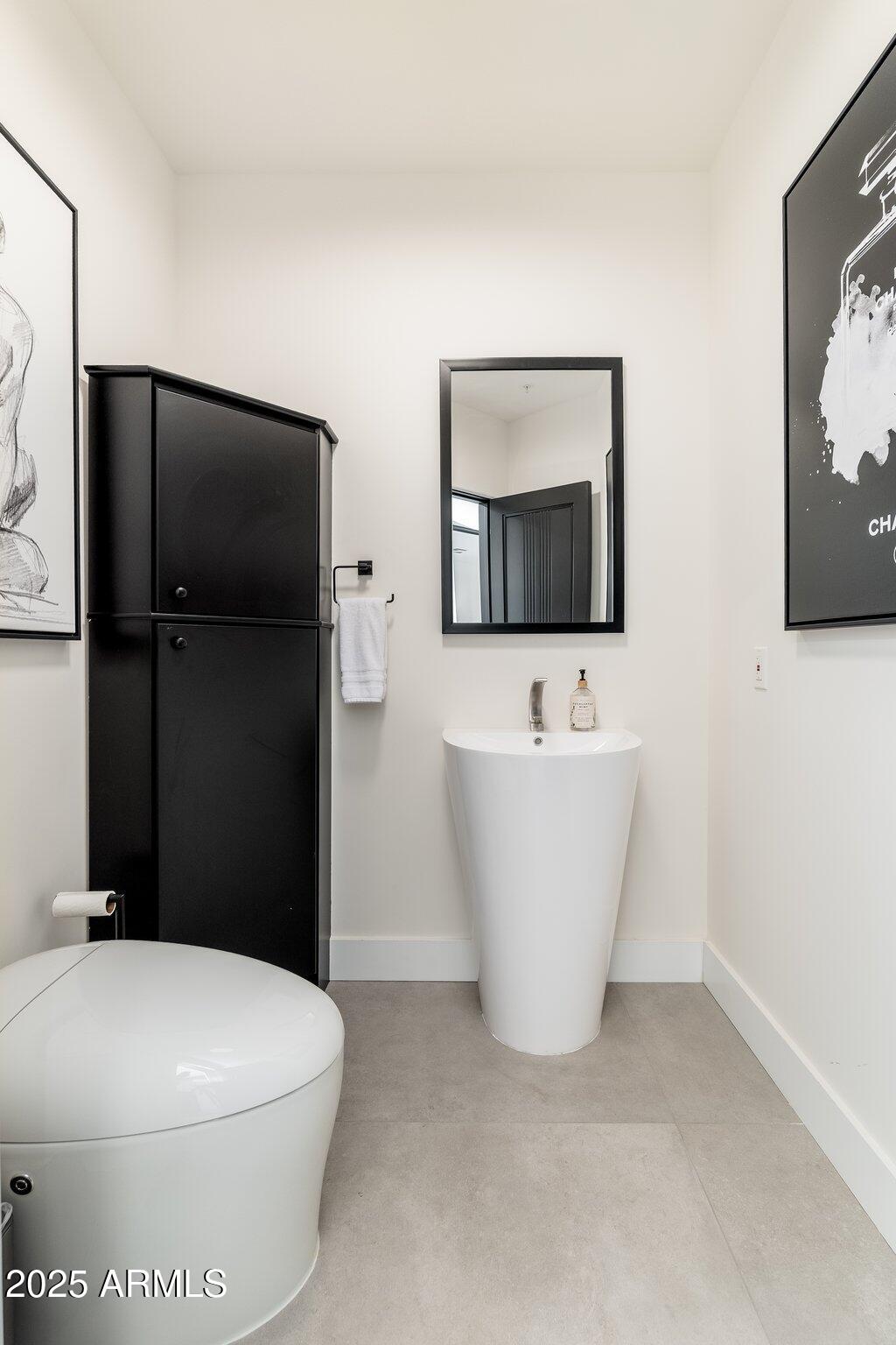 9525 E BUCKSKIN Trail