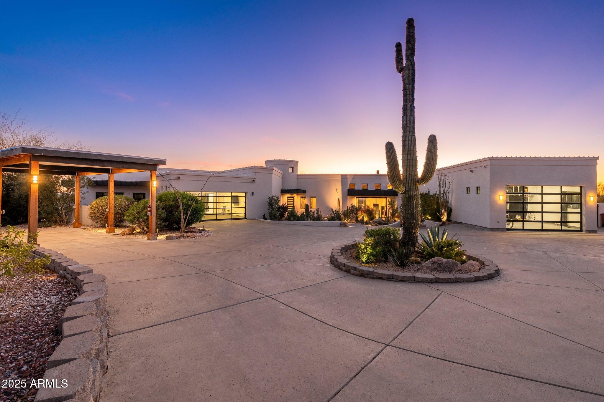 9525 E BUCKSKIN Trail