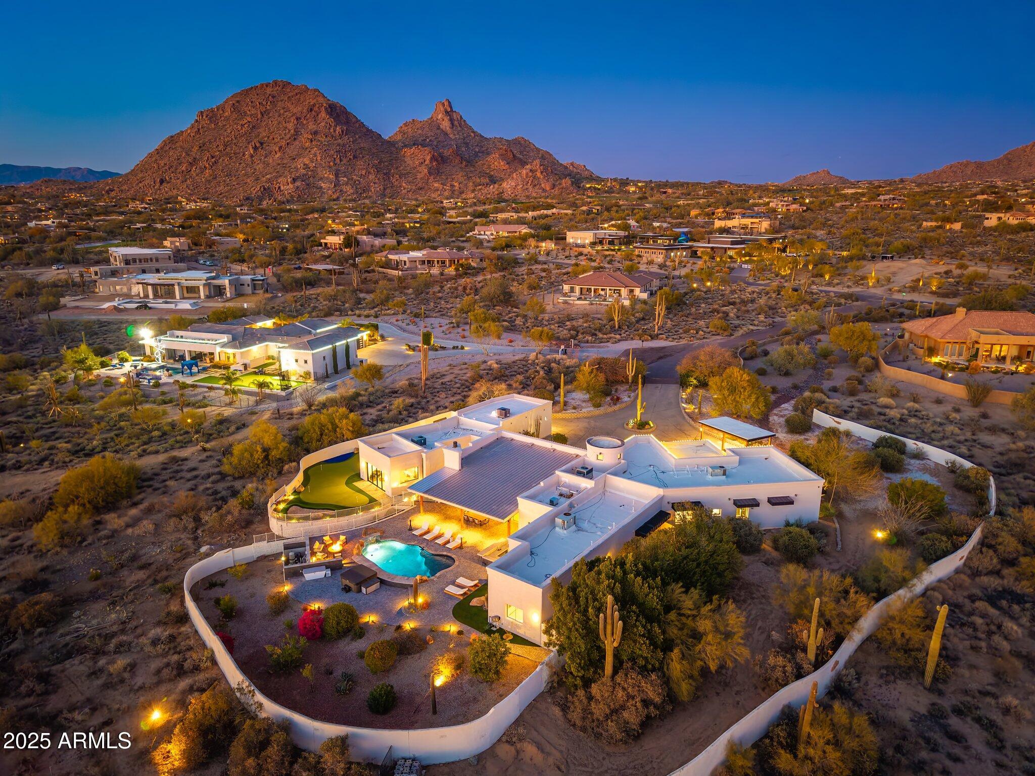 9525 E BUCKSKIN Trail