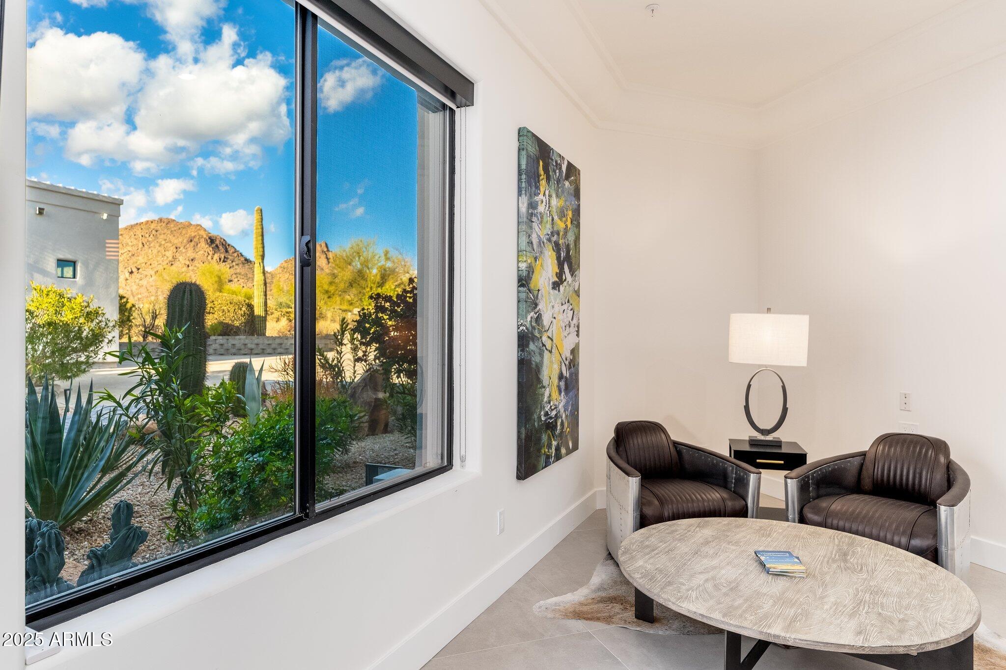 9525 E BUCKSKIN Trail