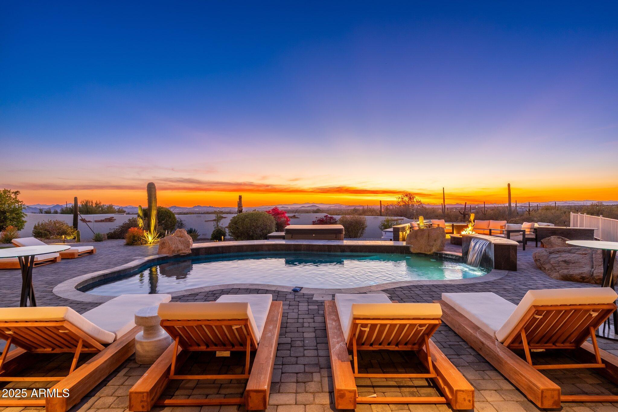 9525 E BUCKSKIN Trail