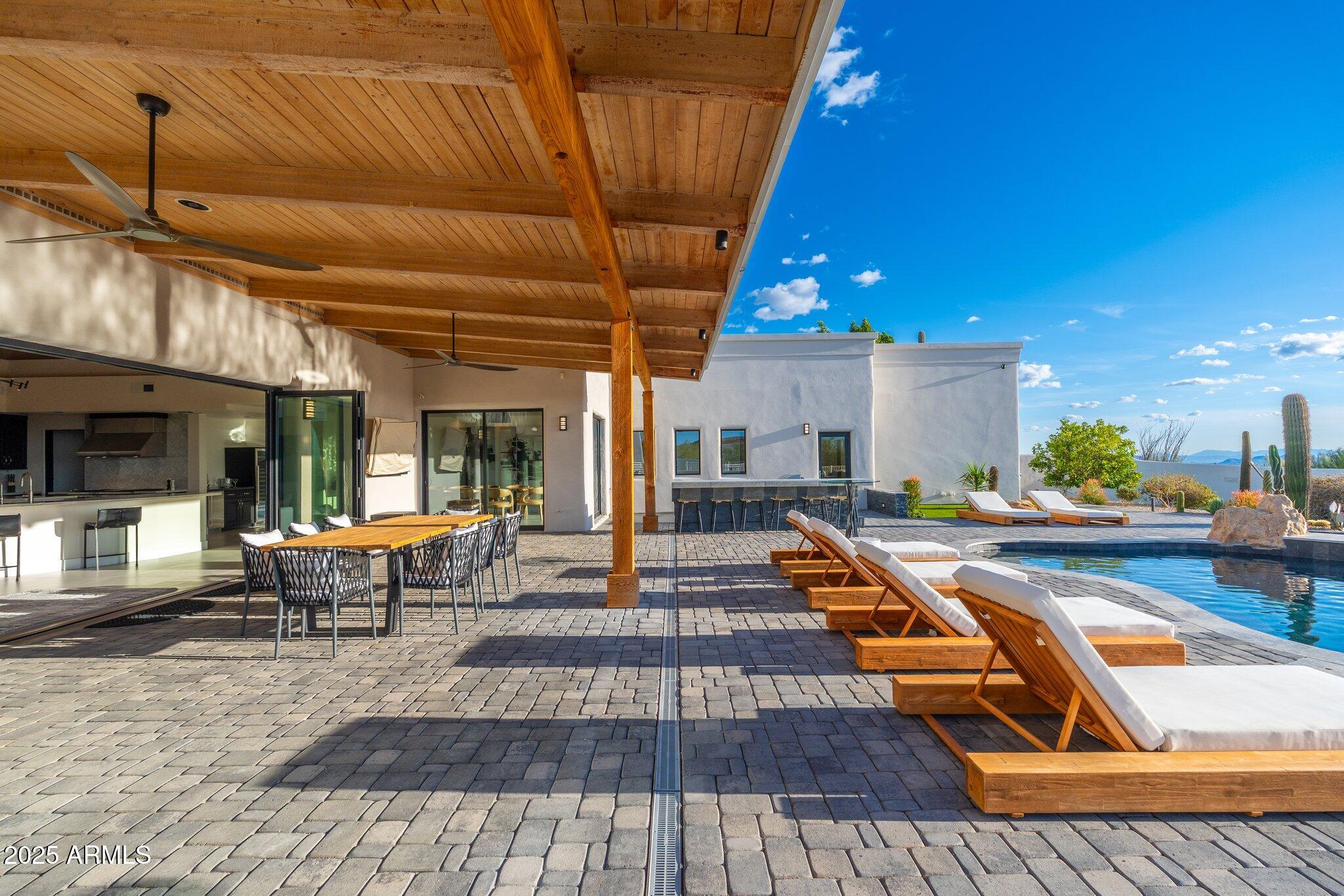 9525 E BUCKSKIN Trail