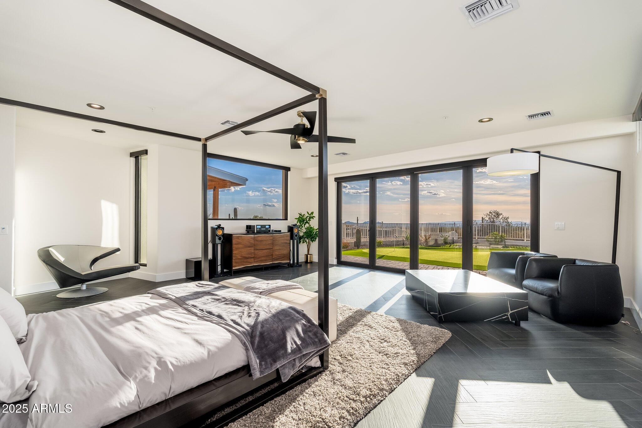 9525 E BUCKSKIN Trail