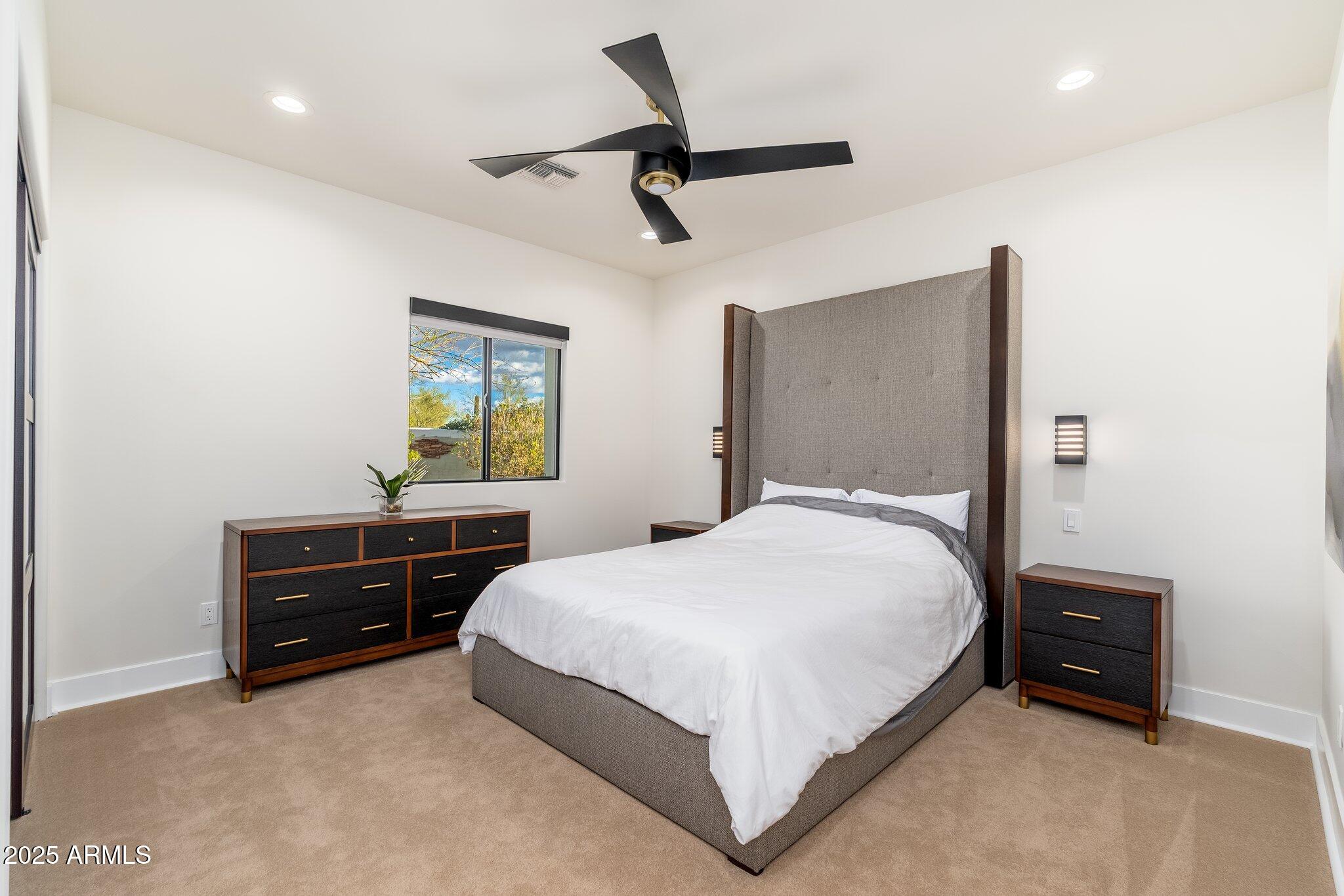 9525 E BUCKSKIN Trail