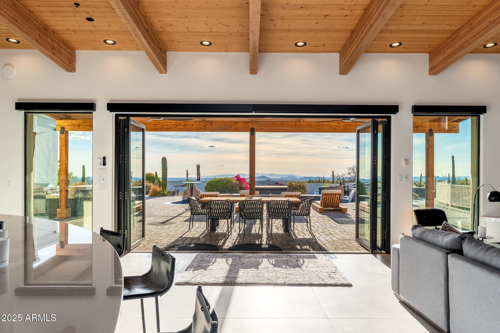 9525 E BUCKSKIN Trail