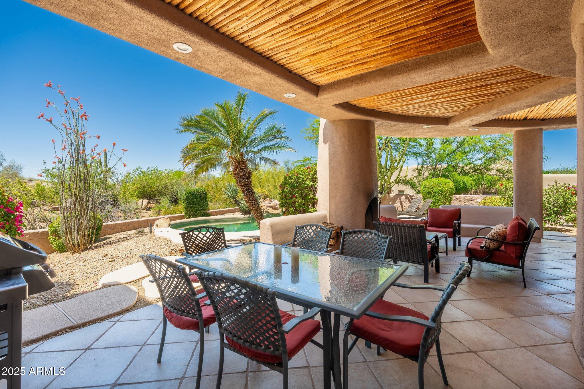 10901 E QUARRY Trail E