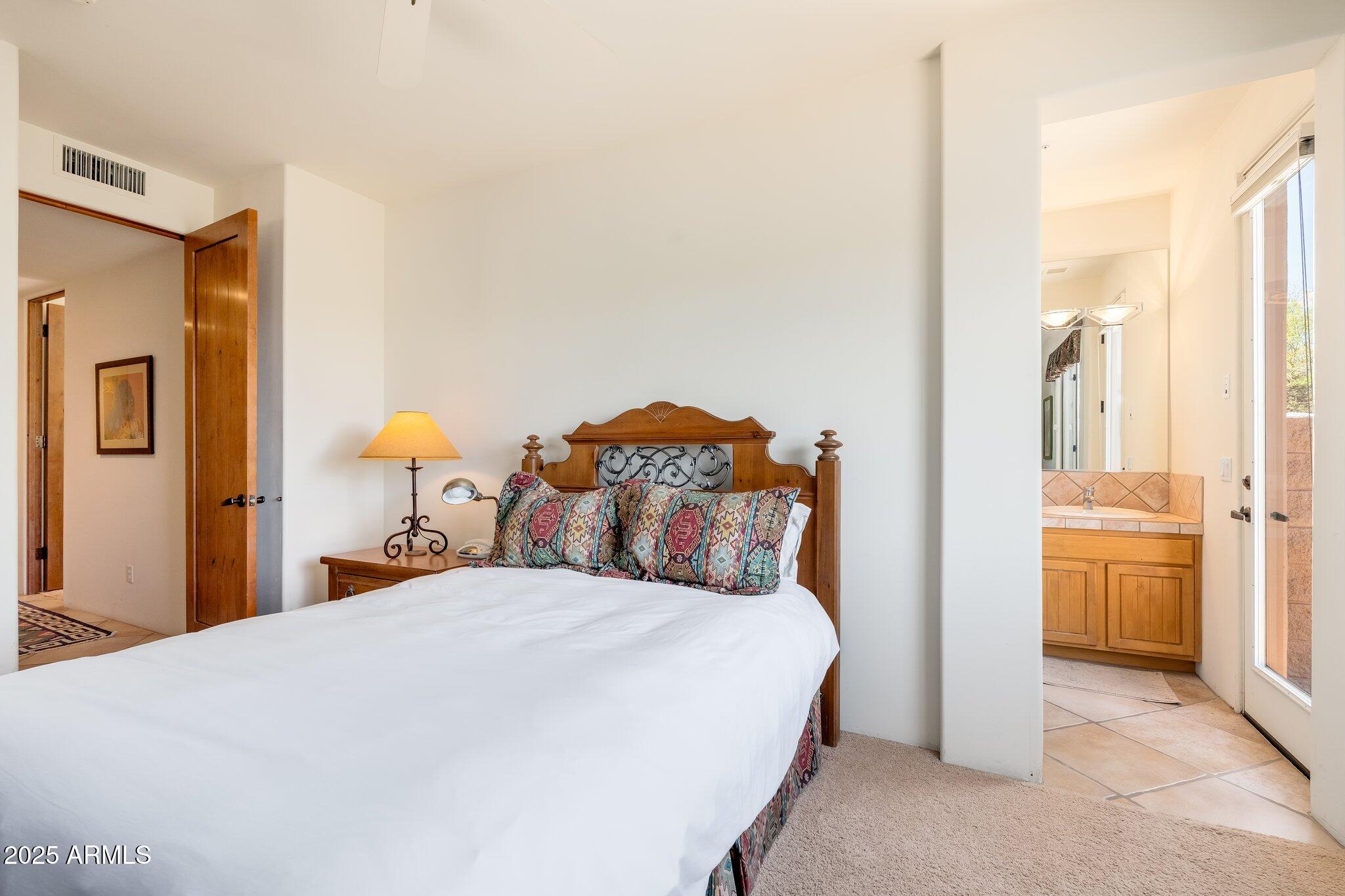 10901 E QUARRY Trail E