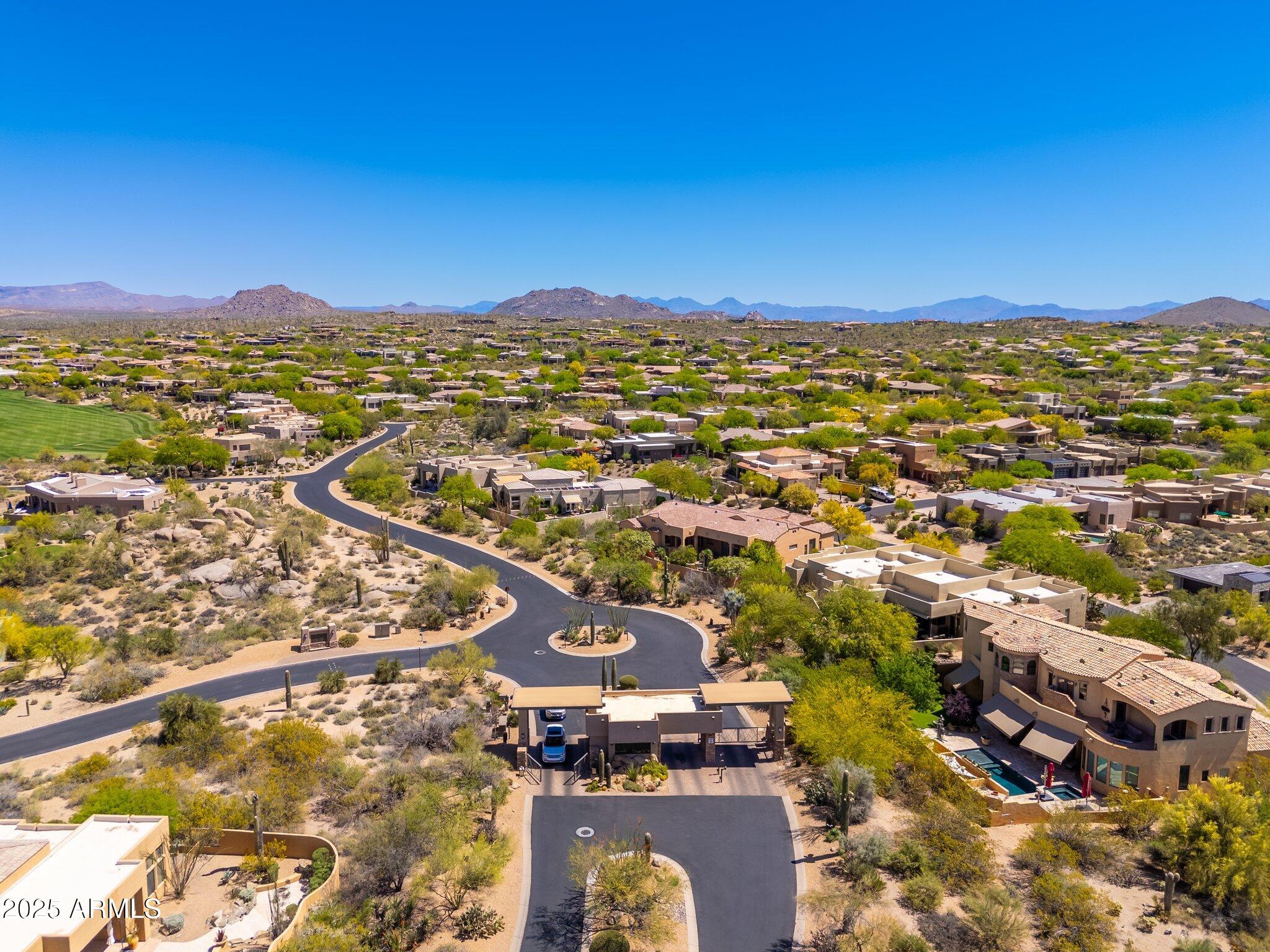 10901 E QUARRY Trail E