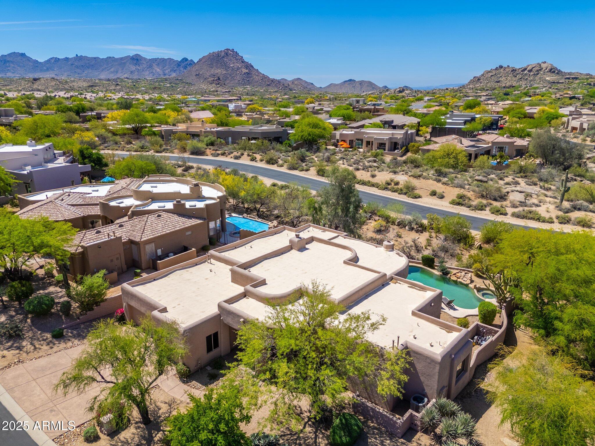 10901 E QUARRY Trail E