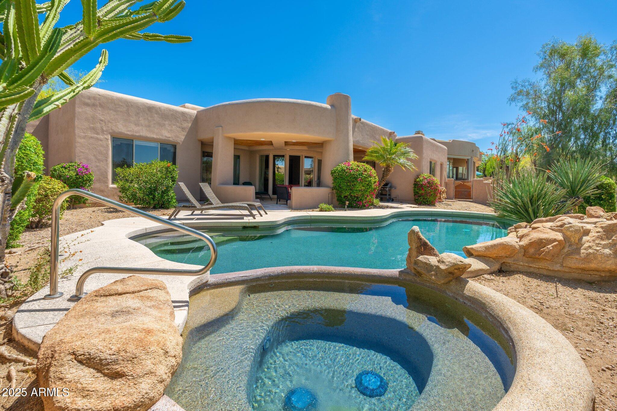 10901 E QUARRY Trail E