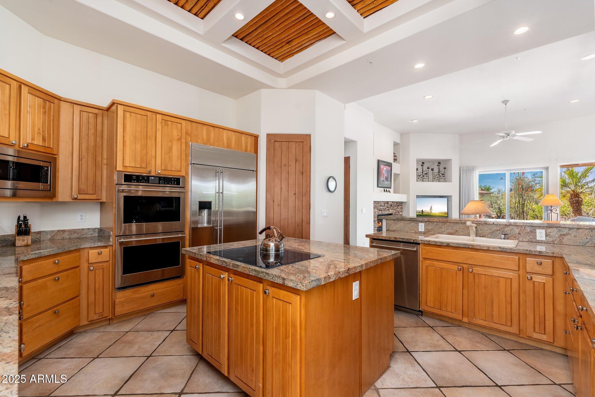 10901 E QUARRY Trail E