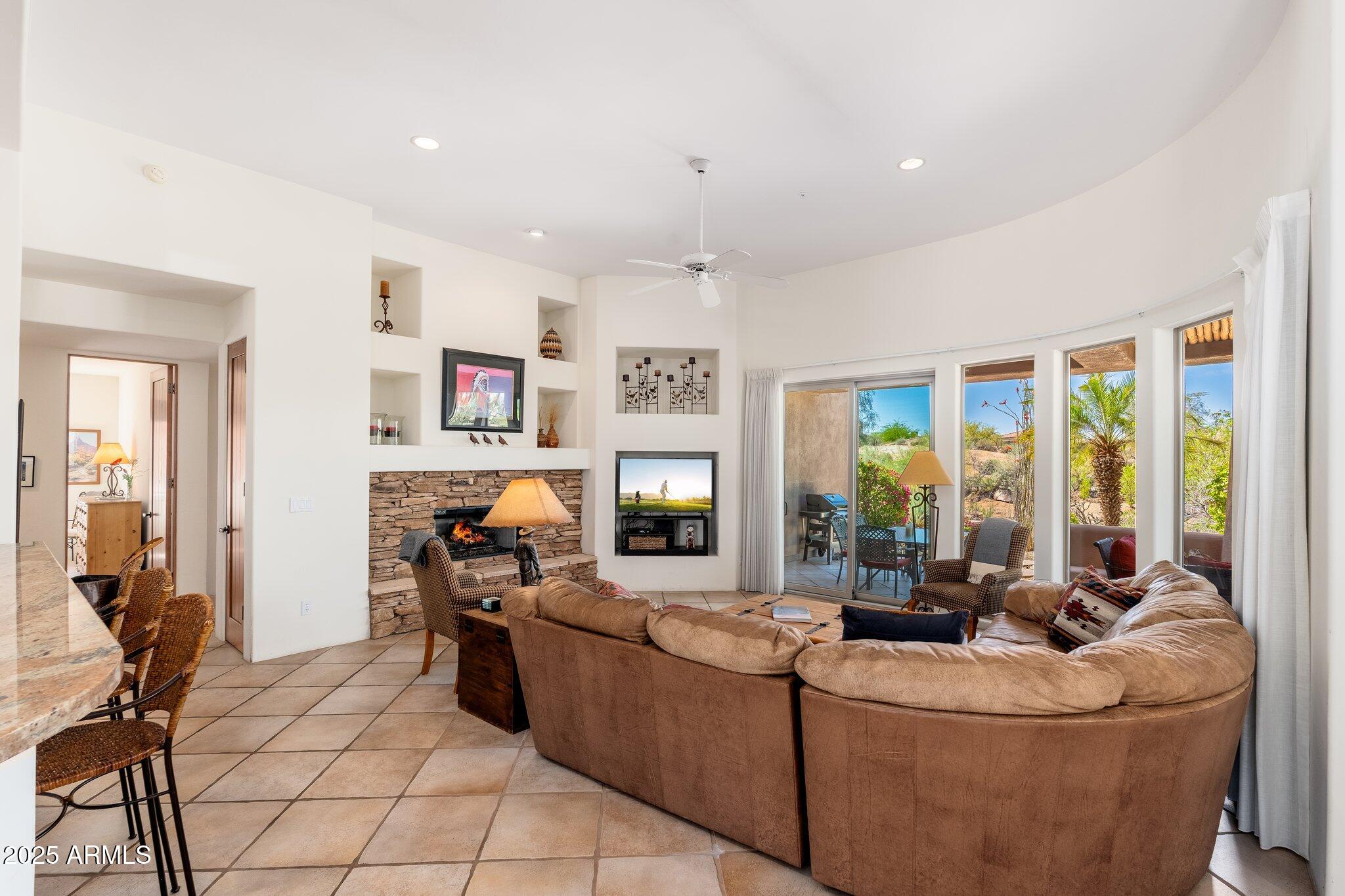 10901 E QUARRY Trail E