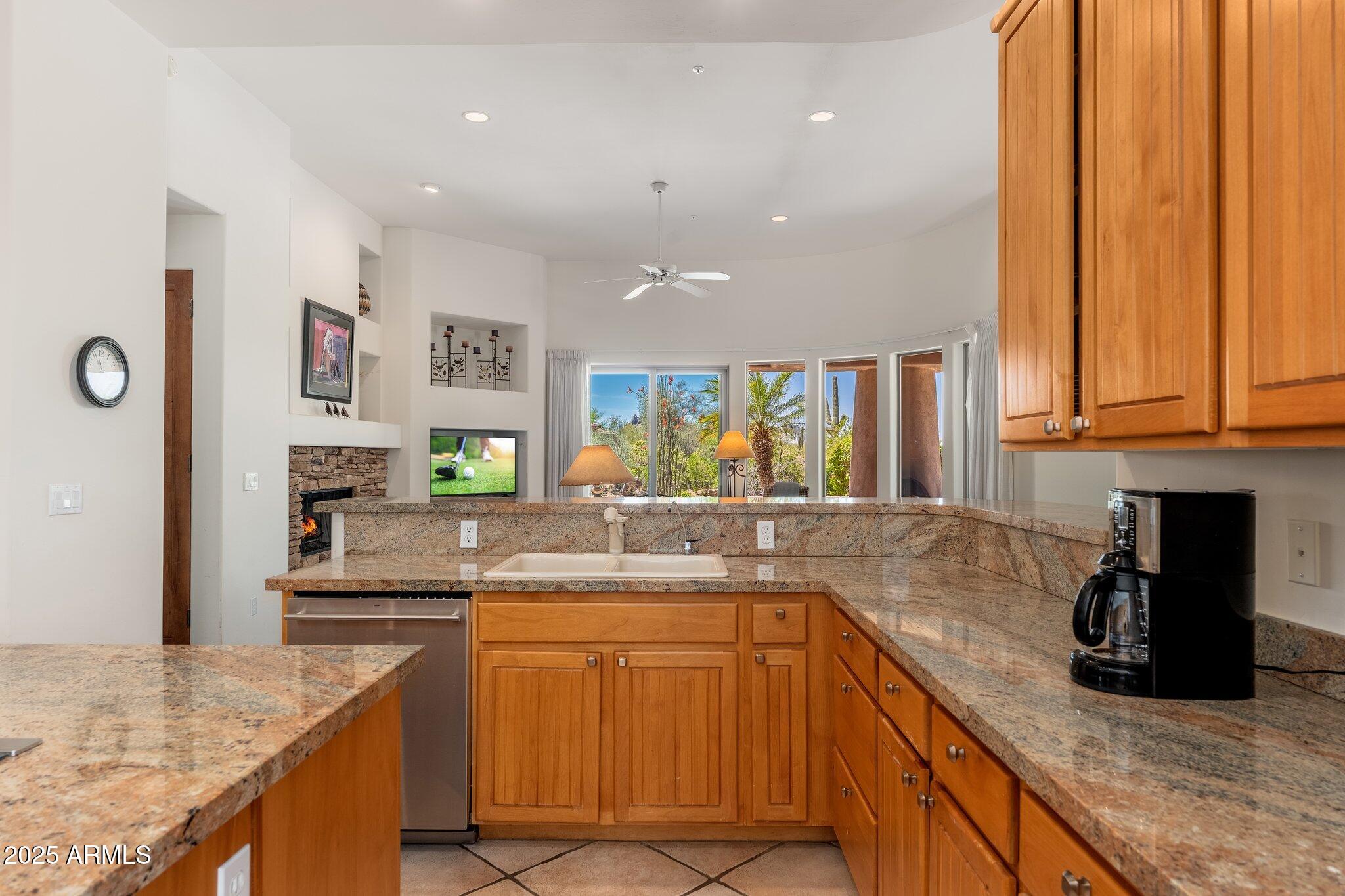 10901 E QUARRY Trail E