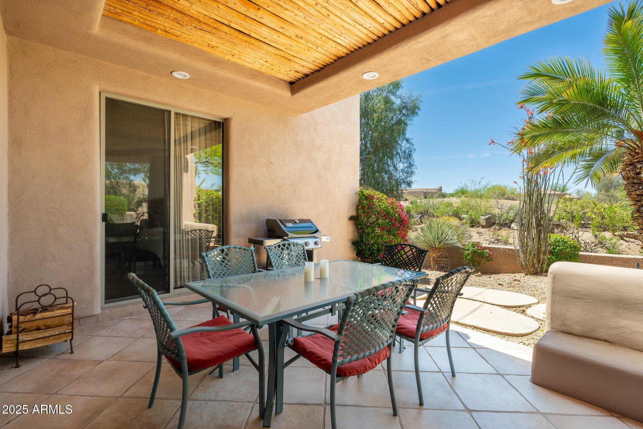 10901 E QUARRY Trail E