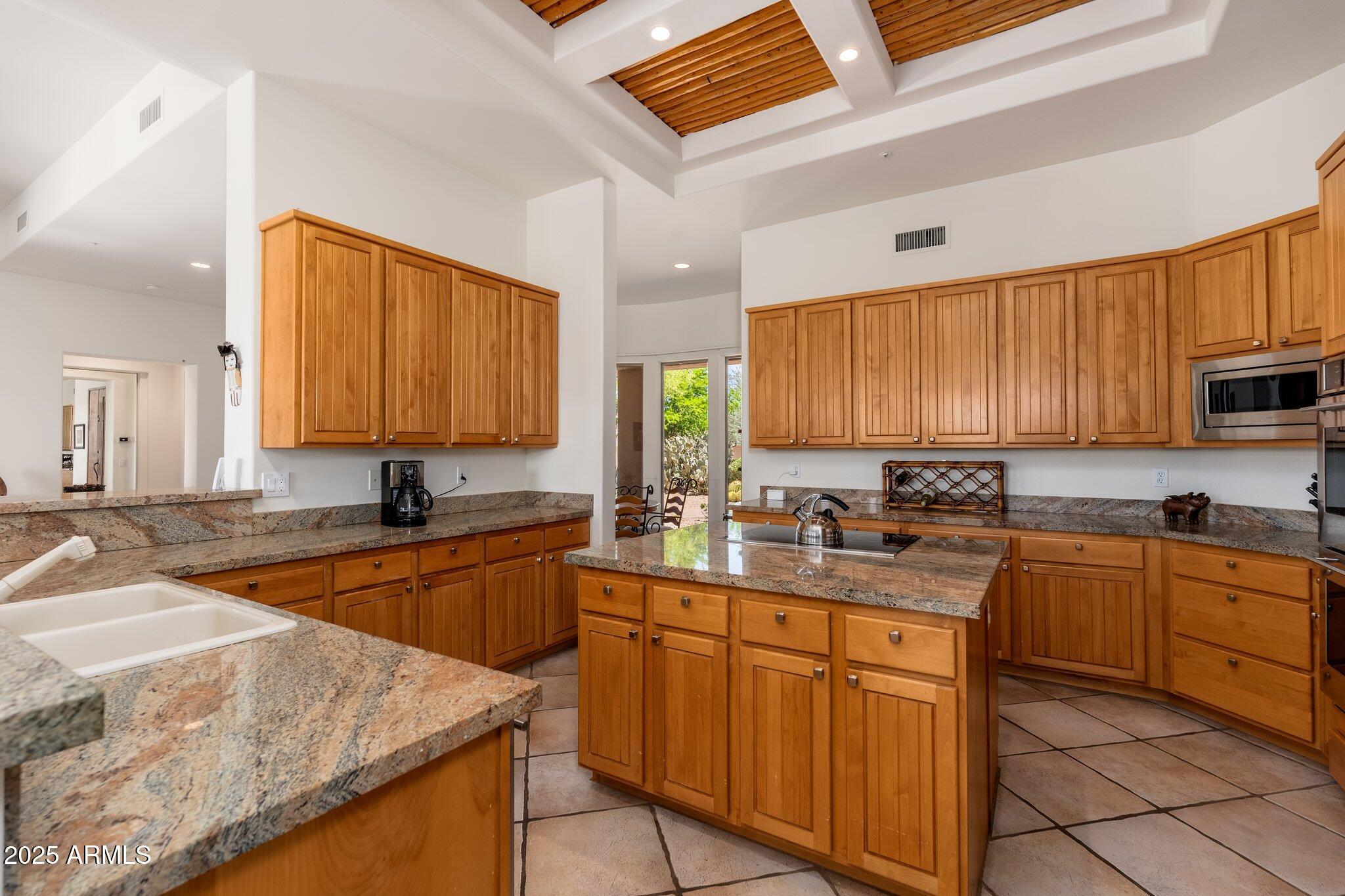 10901 E QUARRY Trail E