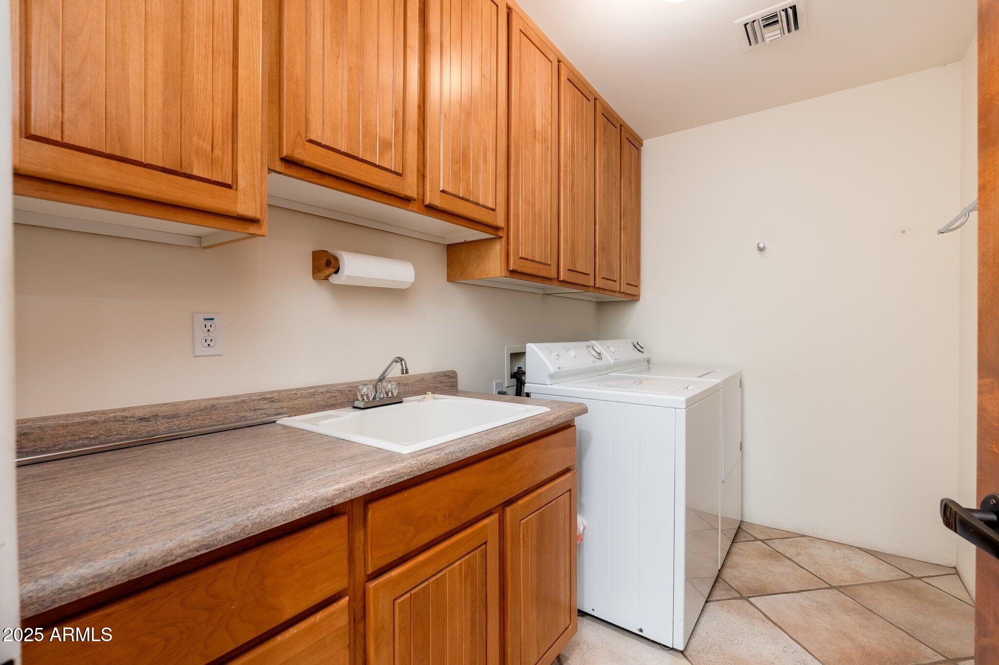 10901 E QUARRY Trail E