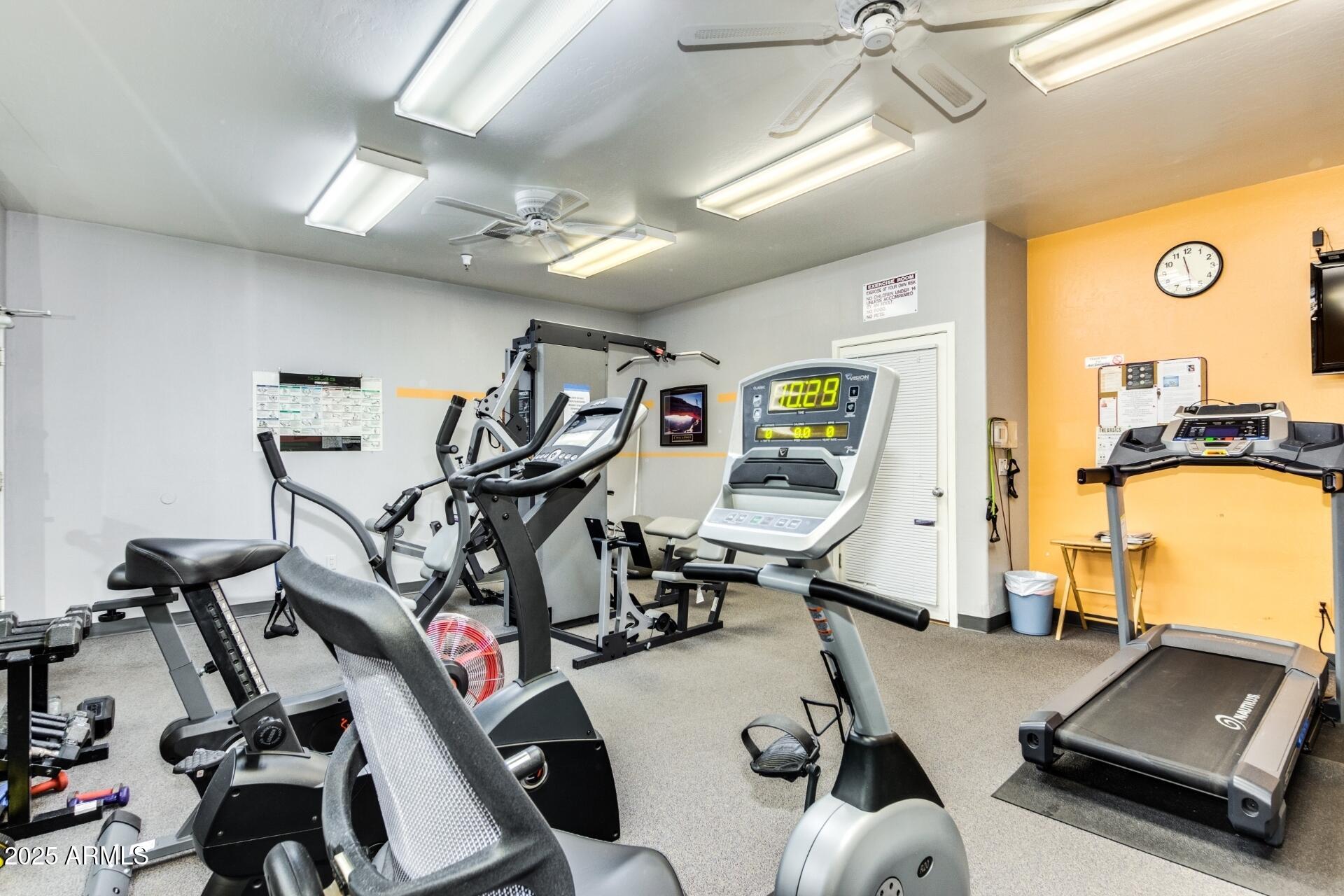 11260 N 92ND Street, 2102