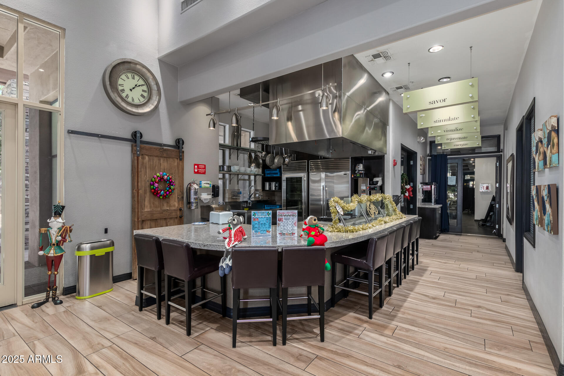 19777 N 76TH Street, 2244