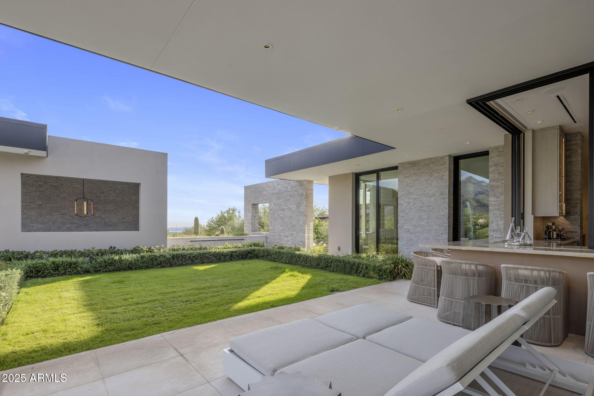 9830 E THOMPSON PEAK Parkway 912