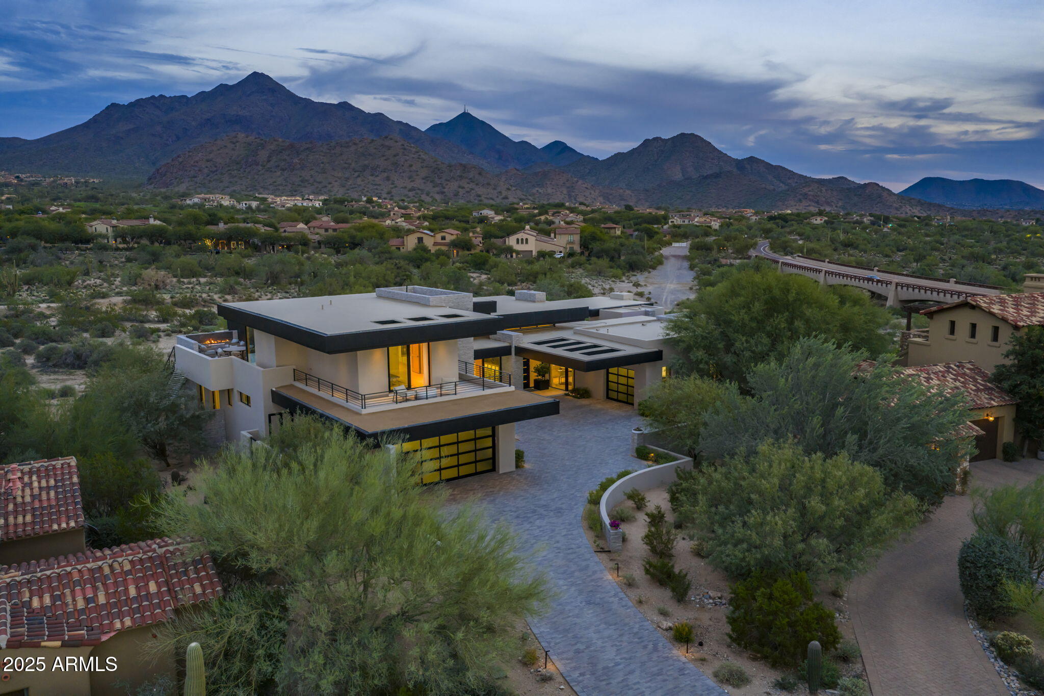 9830 E THOMPSON PEAK Parkway 912