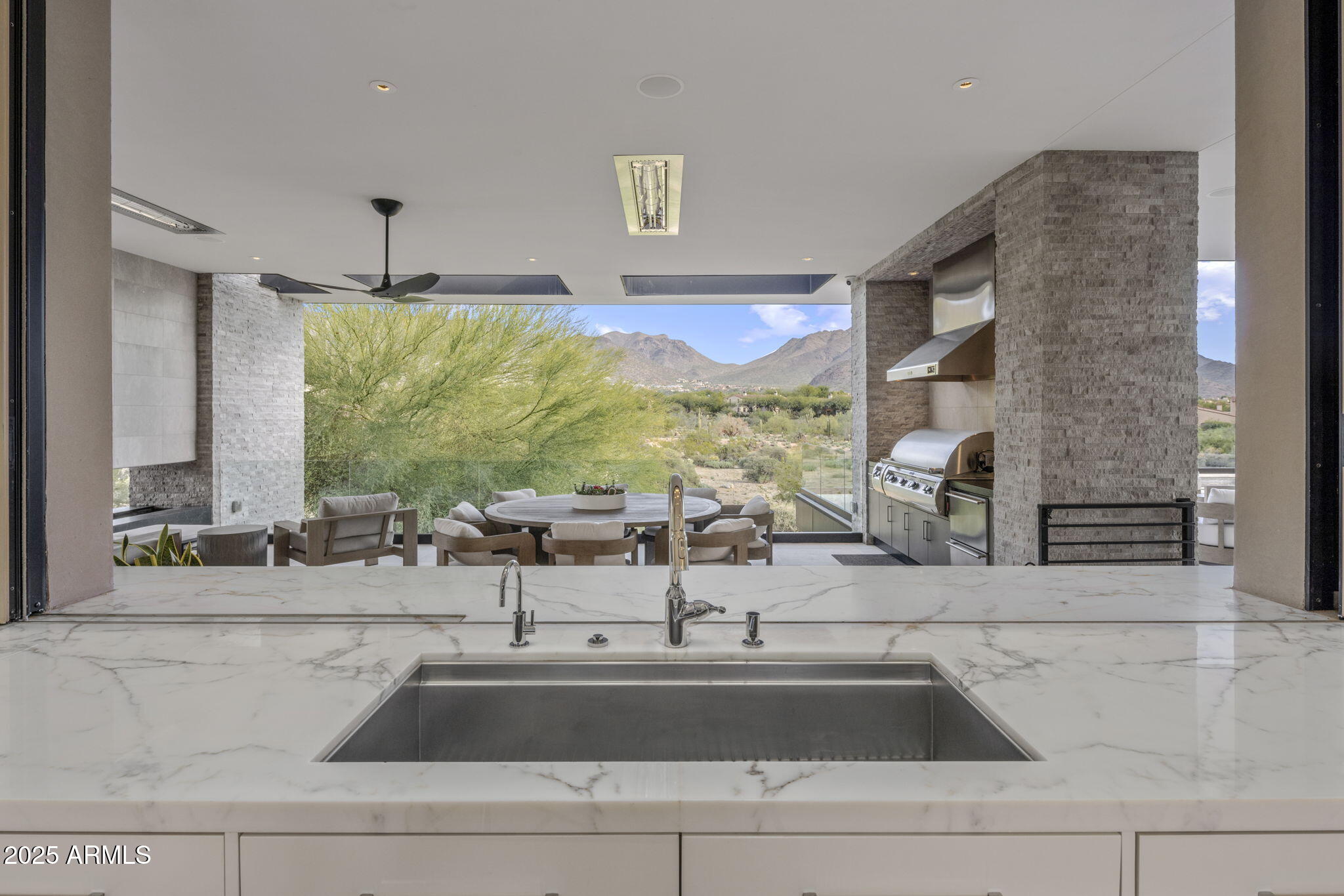 9830 E THOMPSON PEAK Parkway 912