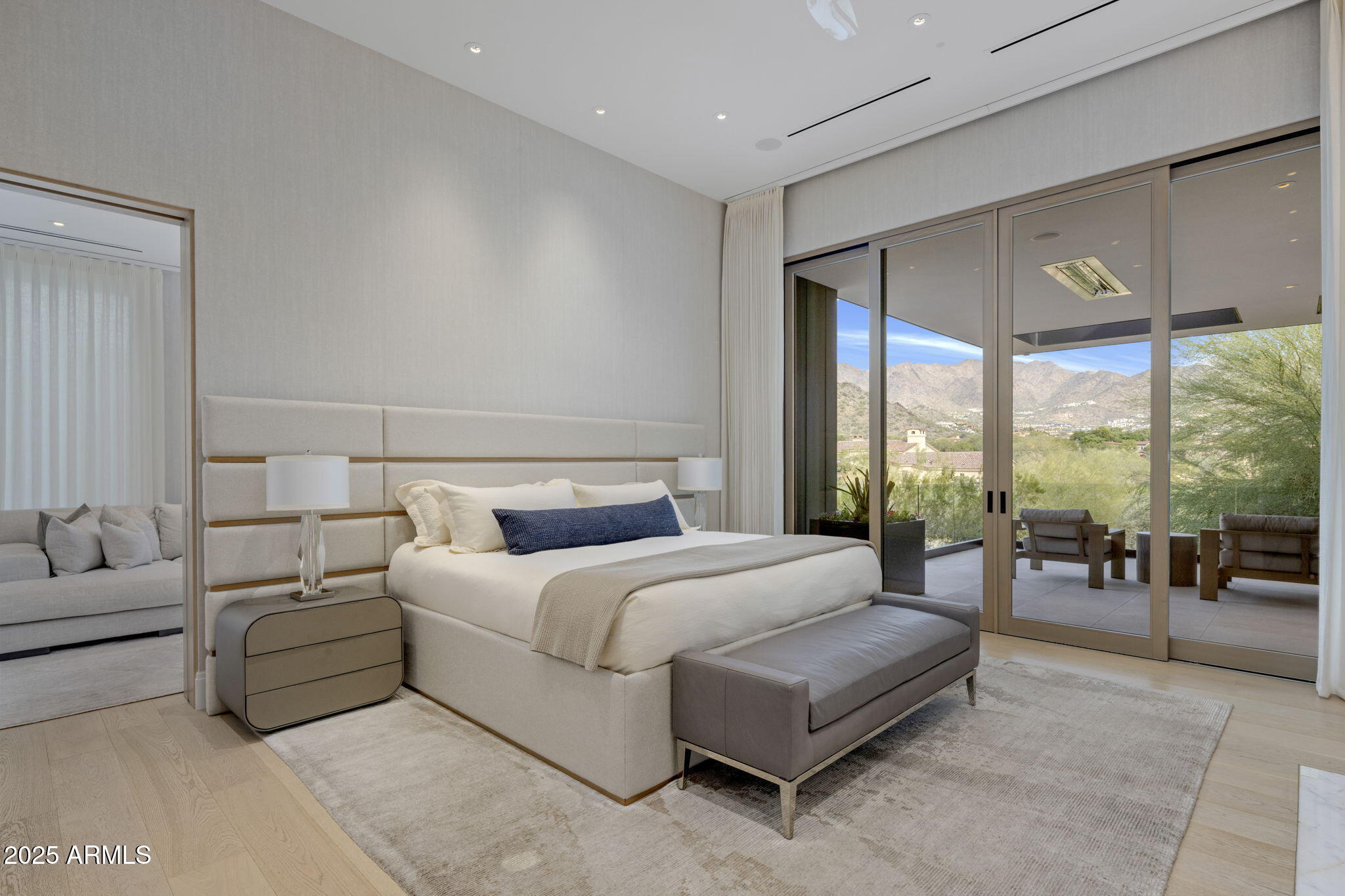 9830 E THOMPSON PEAK Parkway 912