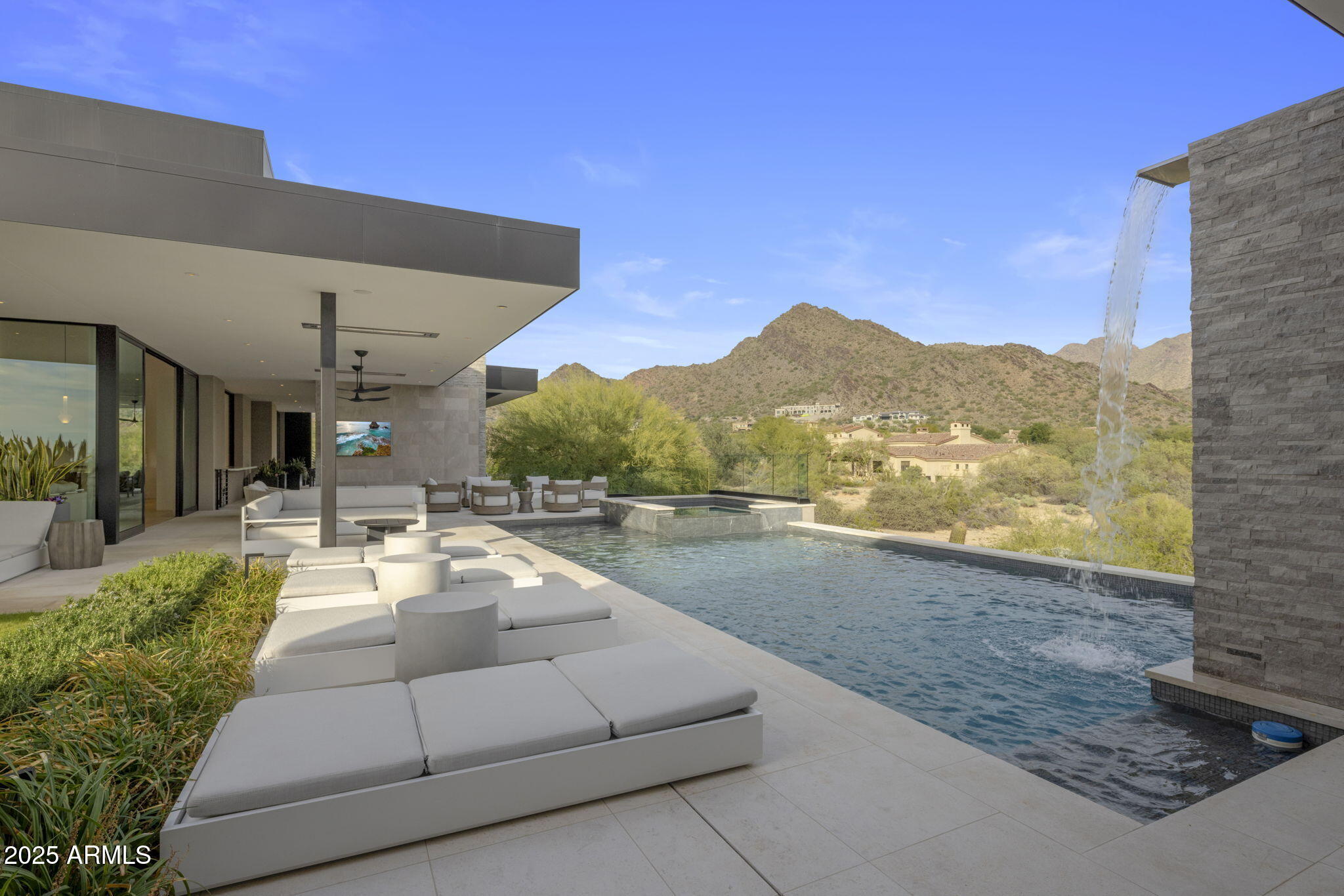 9830 E THOMPSON PEAK Parkway 912